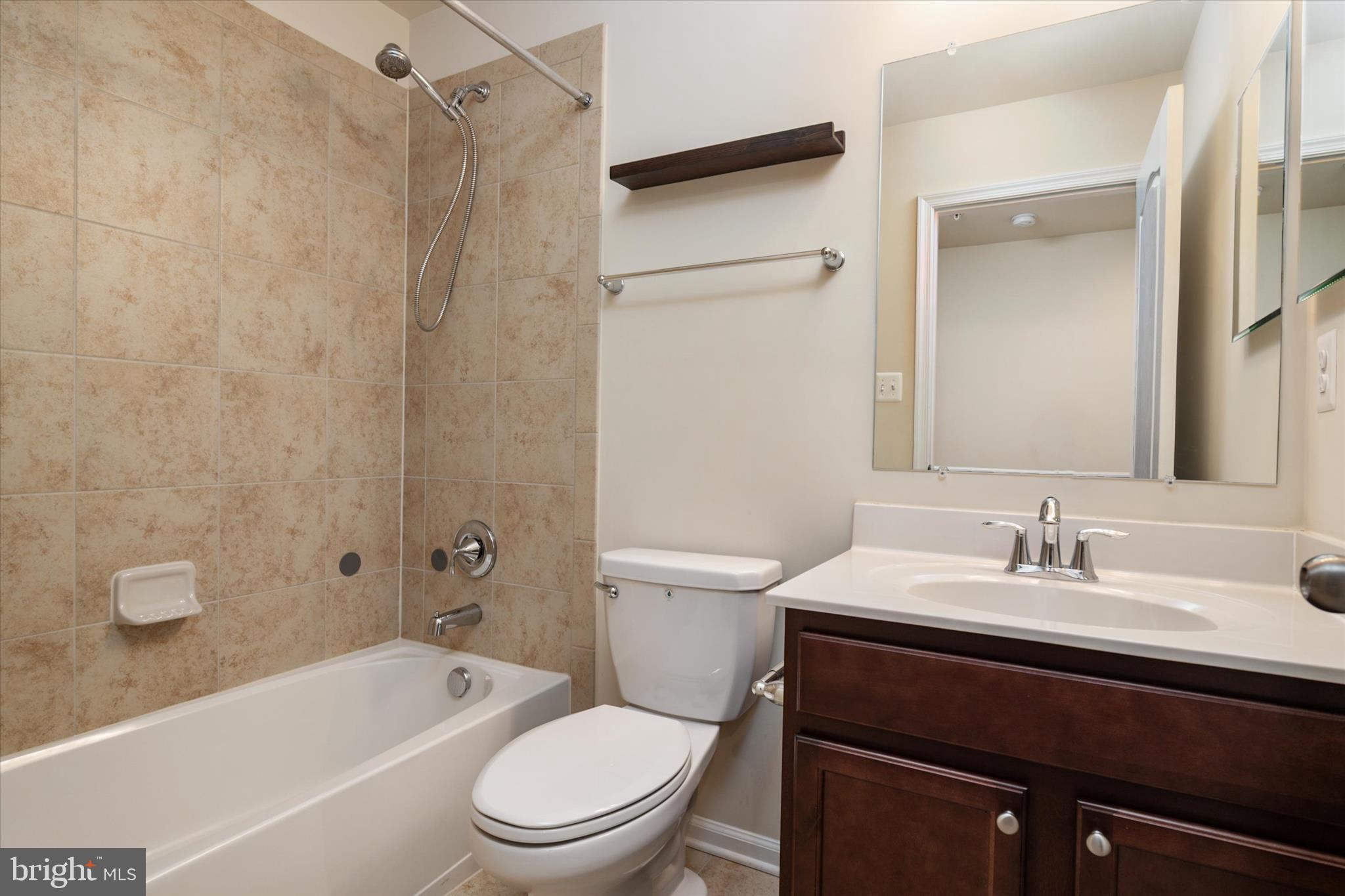 THE POINTE AT TANYARD SPRINGS - Residential