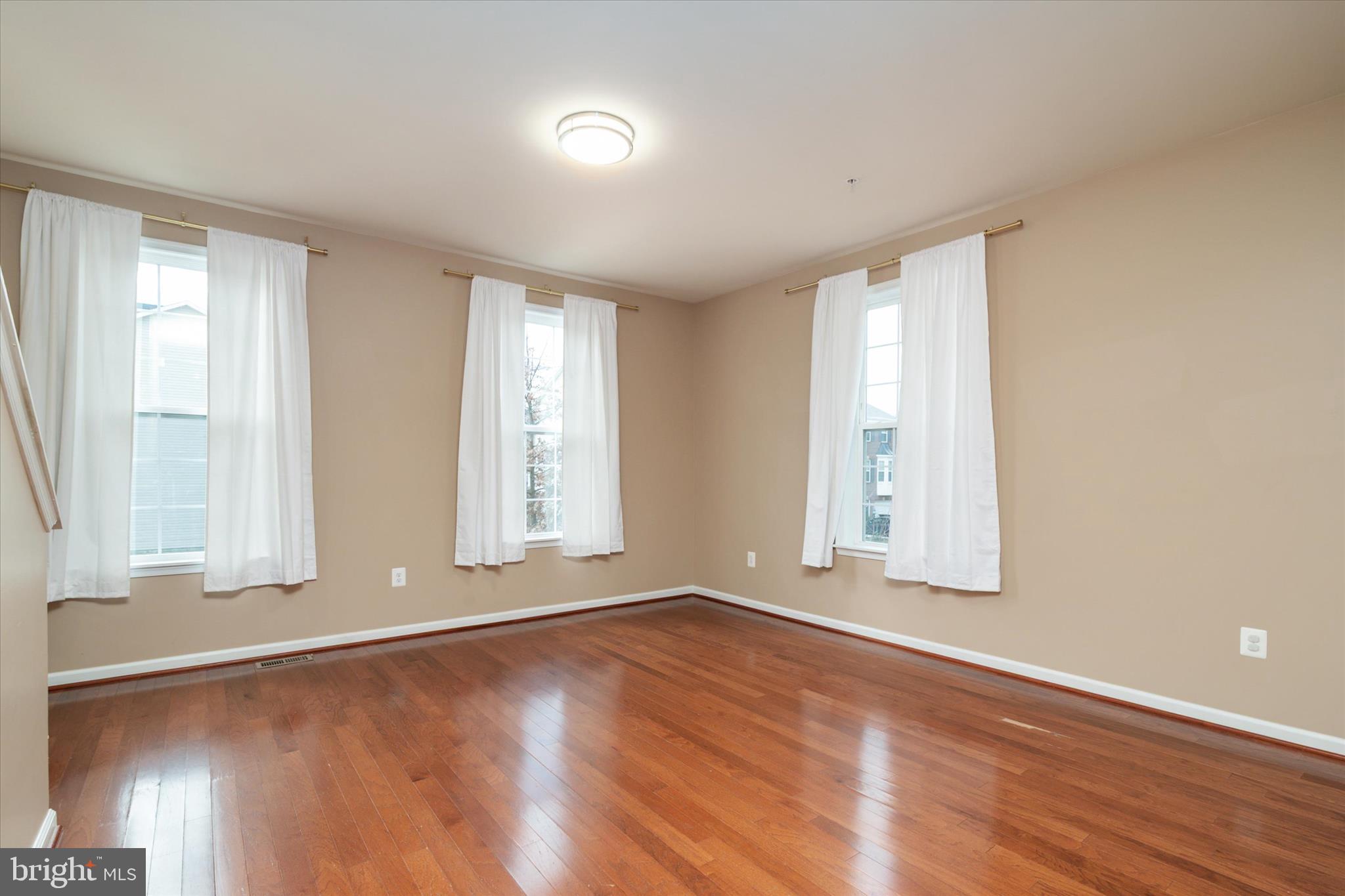 THE POINTE AT TANYARD SPRINGS - Residential