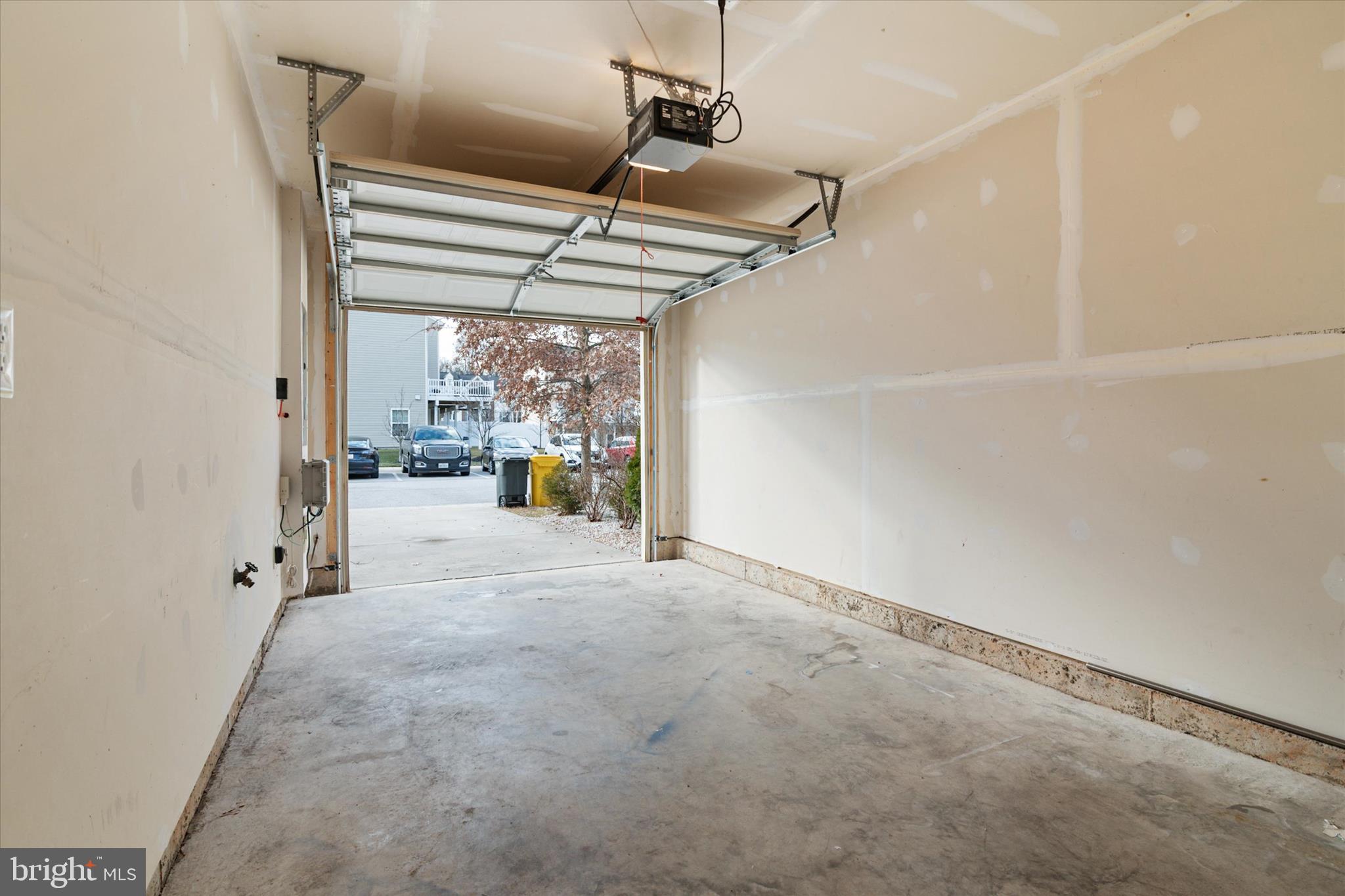 THE POINTE AT TANYARD SPRINGS - Residential