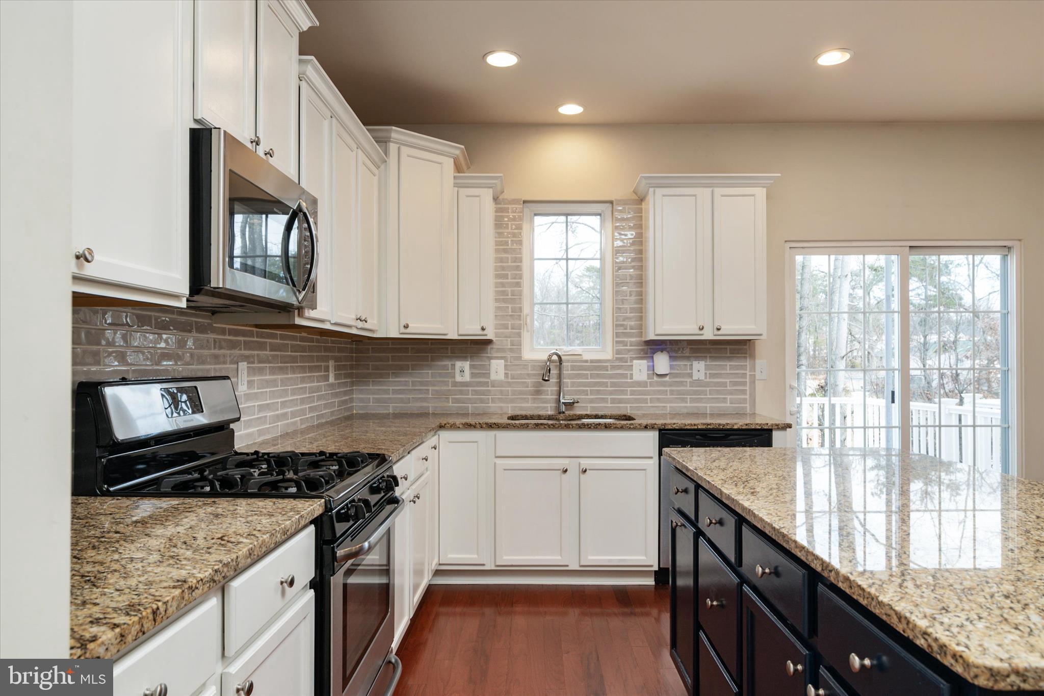 THE POINTE AT TANYARD SPRINGS - Residential