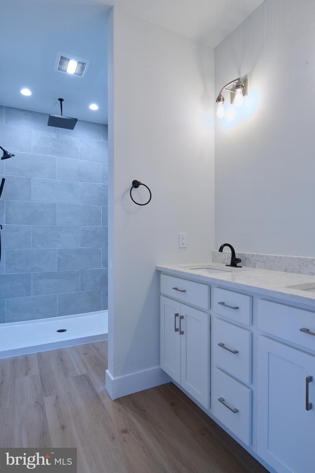 THE HORIZON AT BRUSH VALLEY - Residential