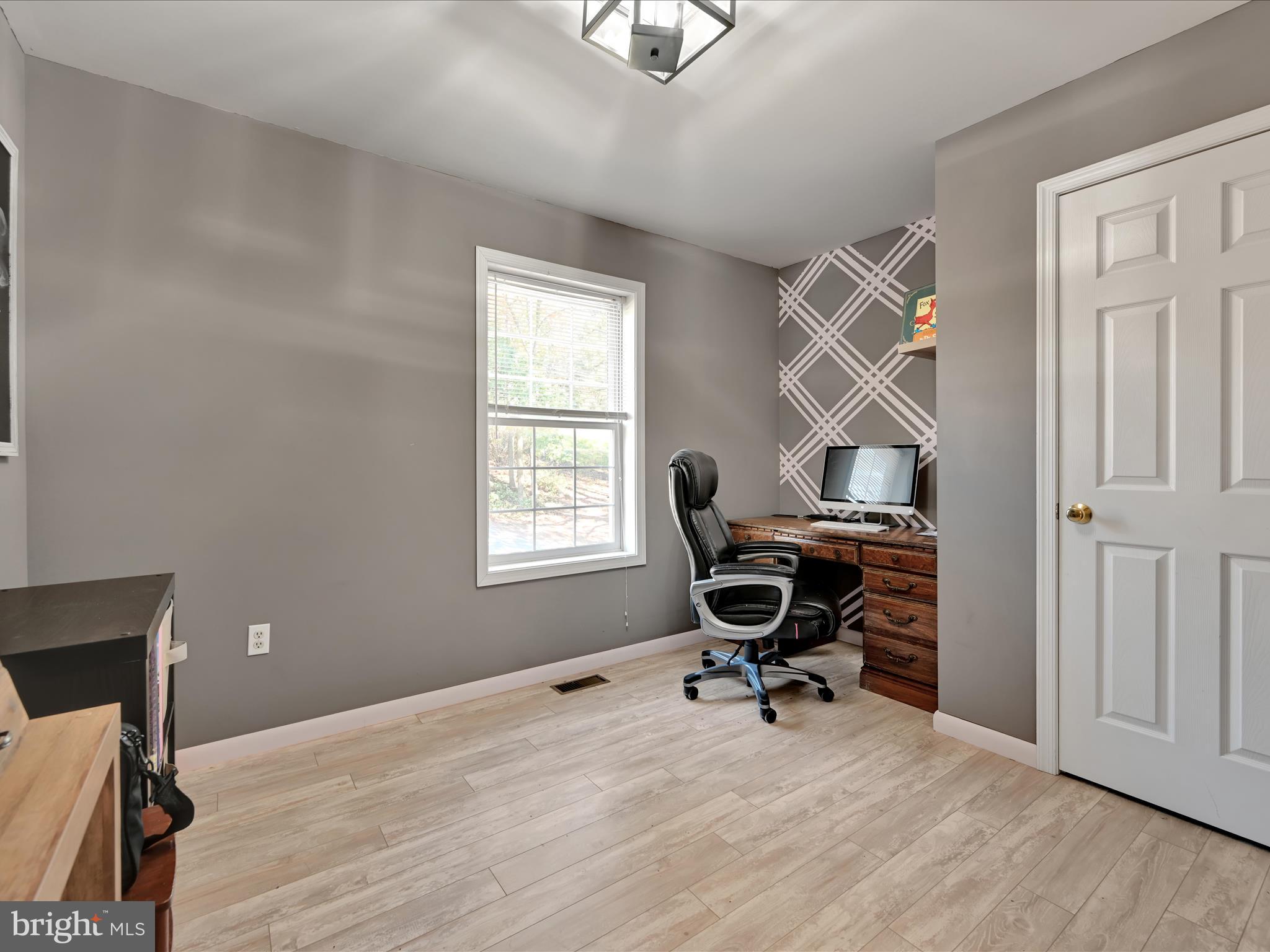 LAKE WYNONAH - Residential