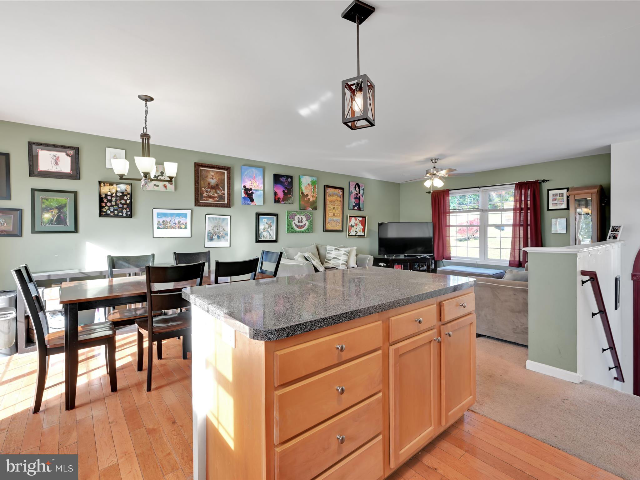 LAKE WYNONAH - Residential