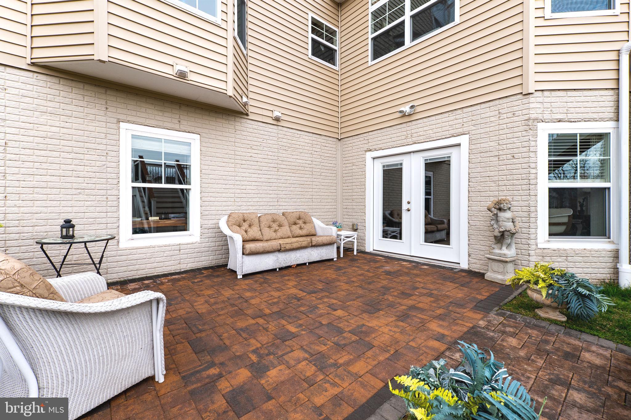 BRIGHTWELL CROSSING - Residential