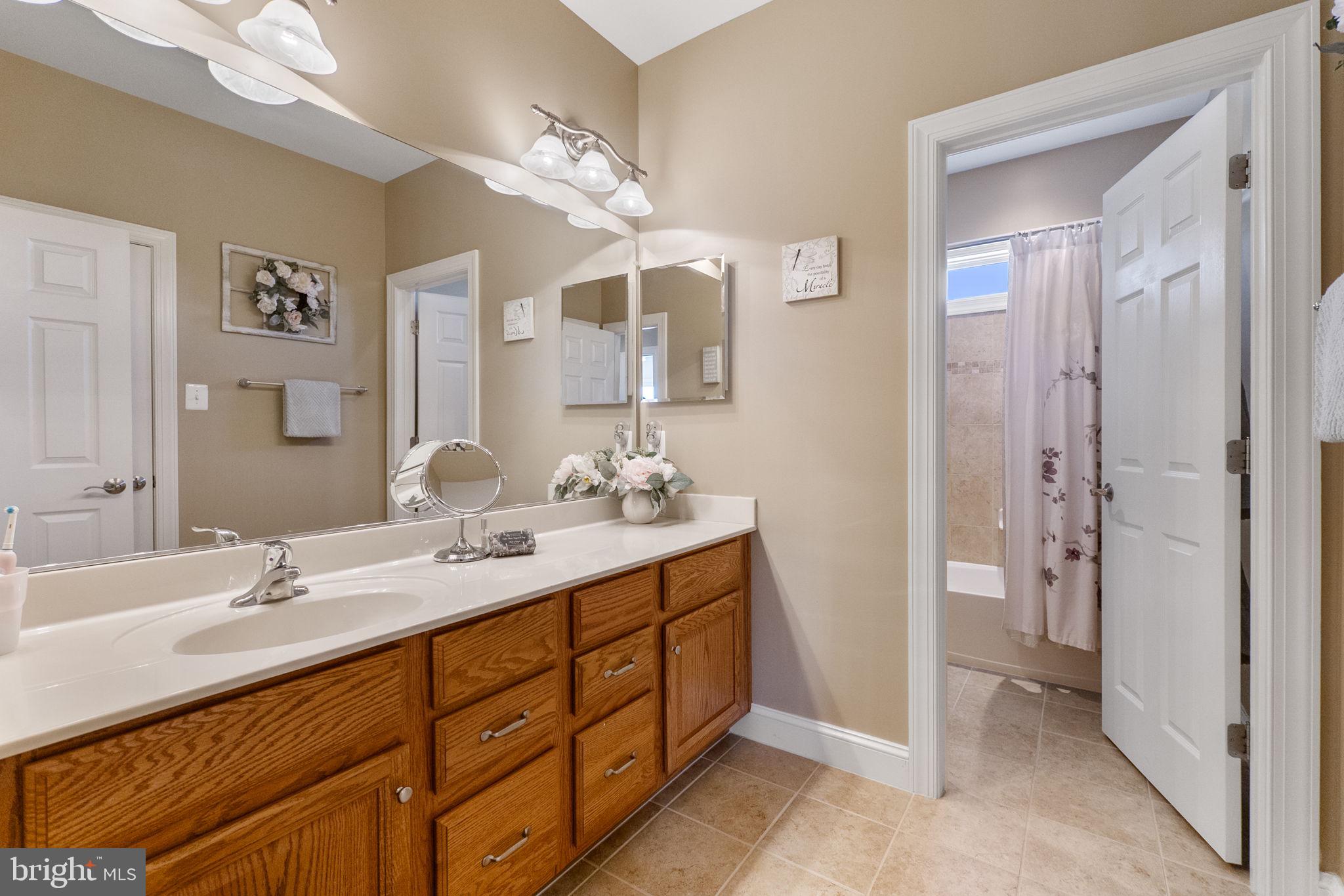 BRIGHTWELL CROSSING - Residential