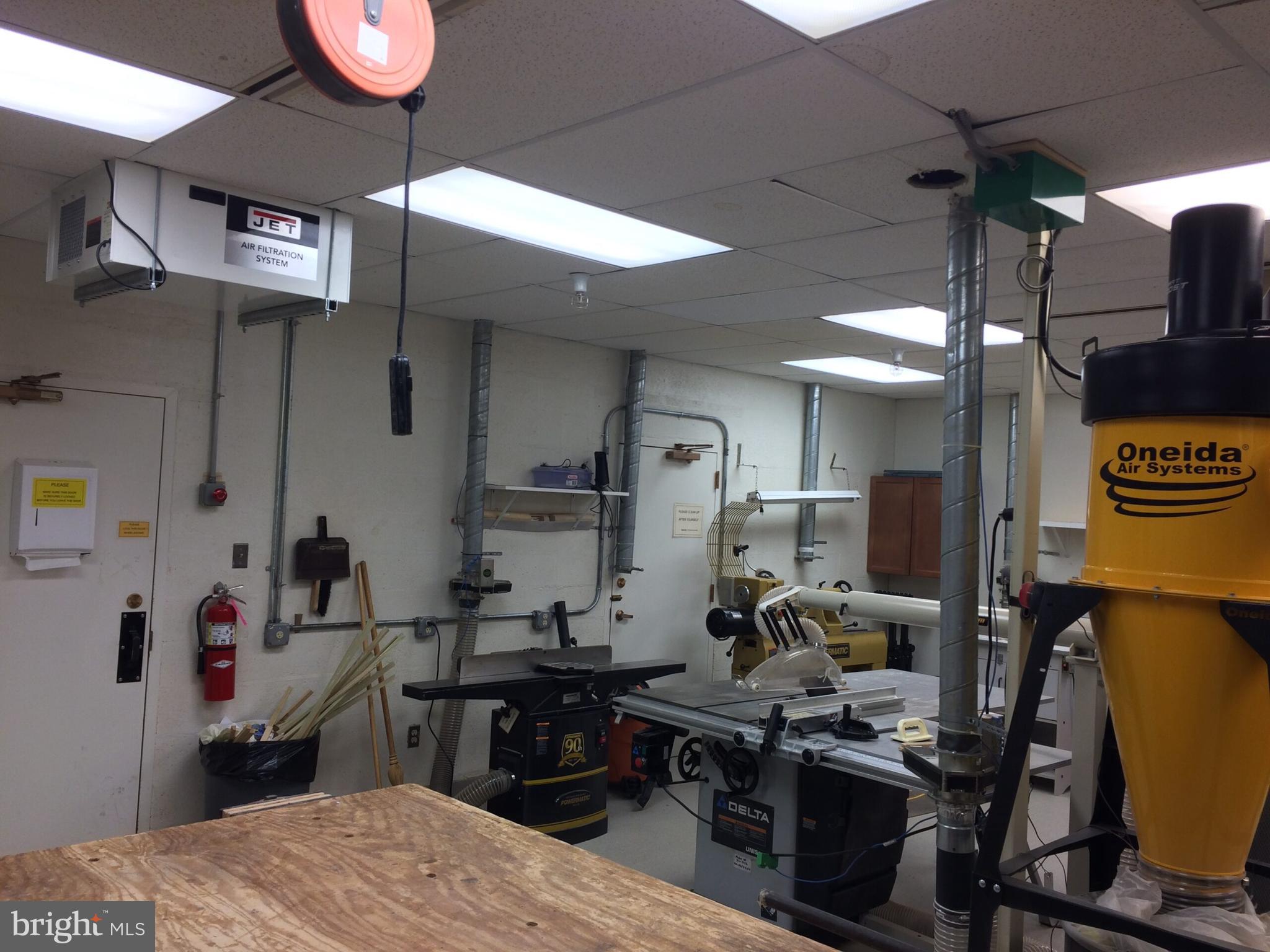 CLIPPER CAY - Residential Lease