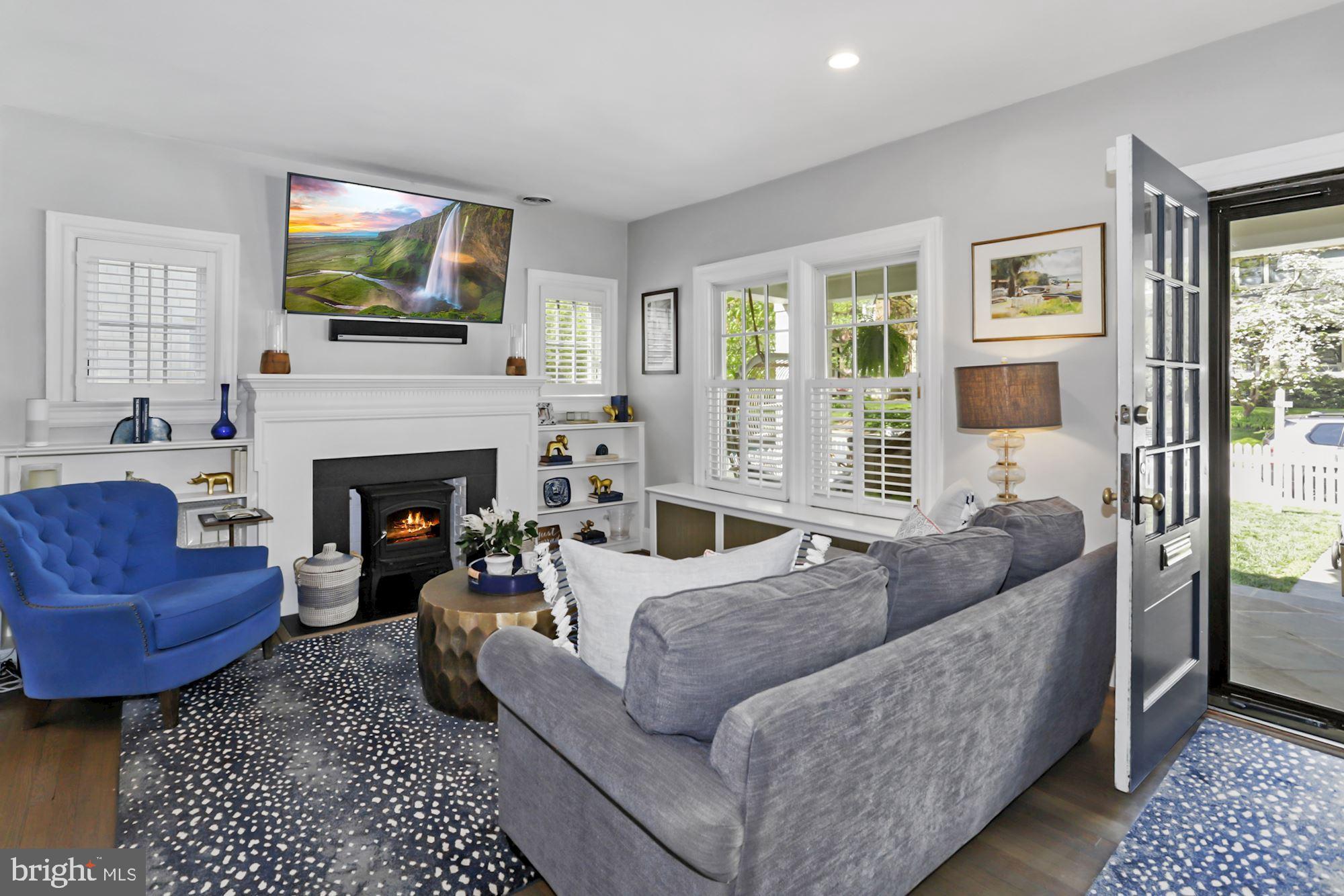 CHEVY CHASE - Residential