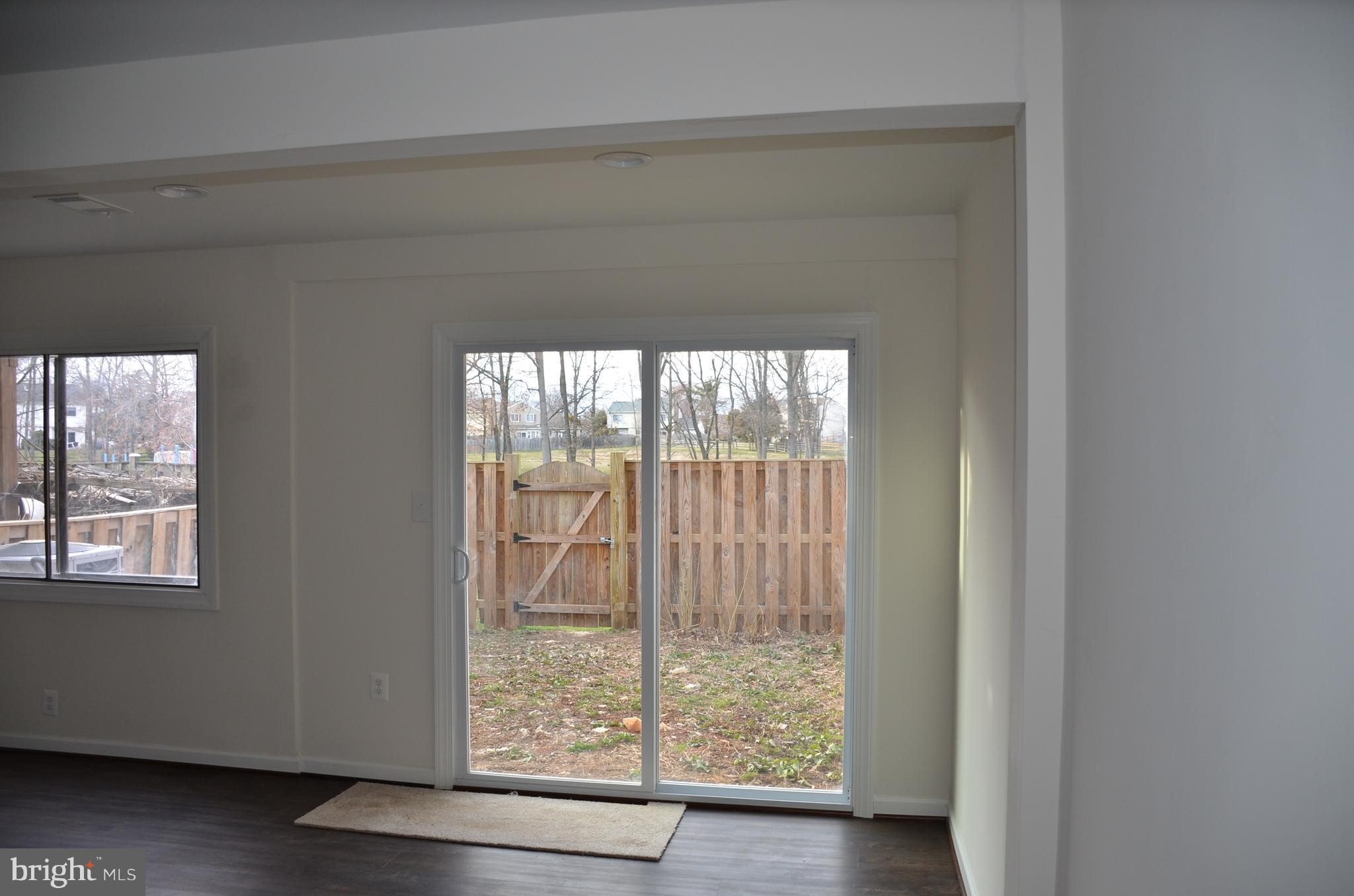 REFLECTION LAKE - Residential