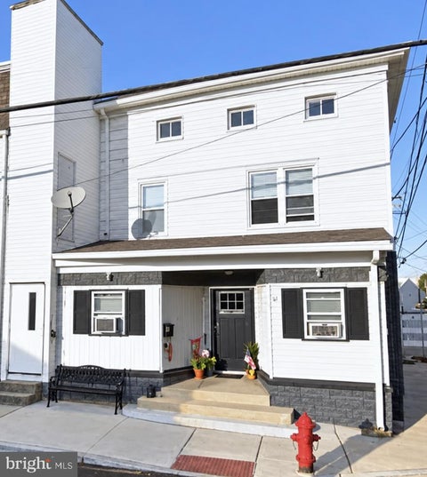 Photo of 50 S Queen Street, LITTLESTOWN, PA 17340 (MLS # PAAD2025706)