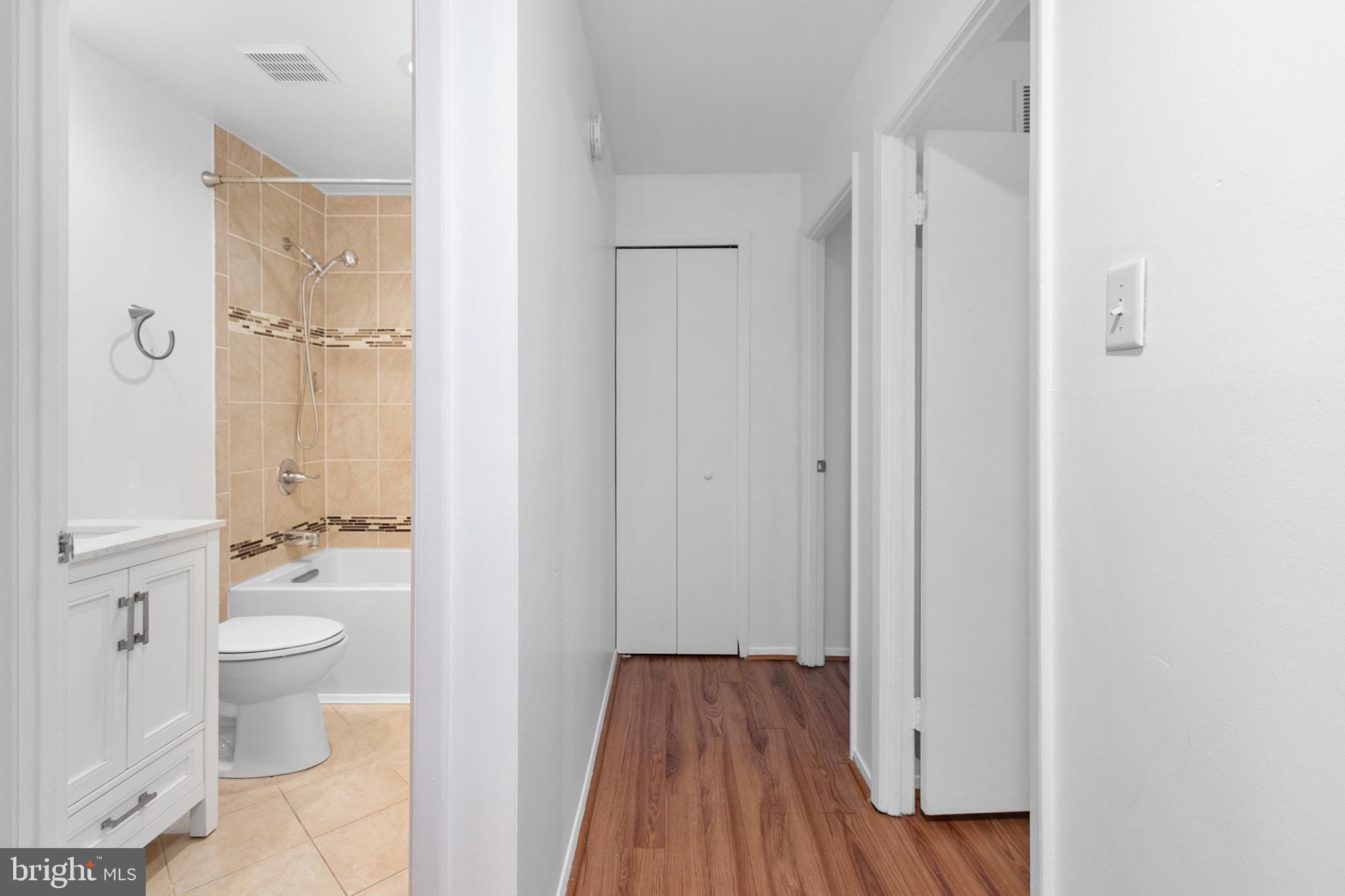 VILLAGE OF OWEN BROWN - Residential