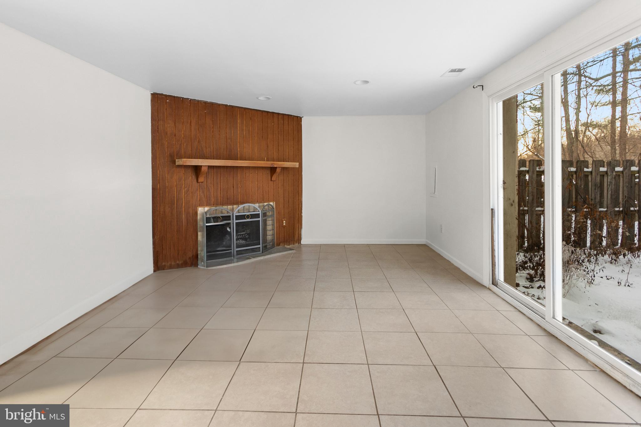 VILLAGE OF OWEN BROWN - Residential