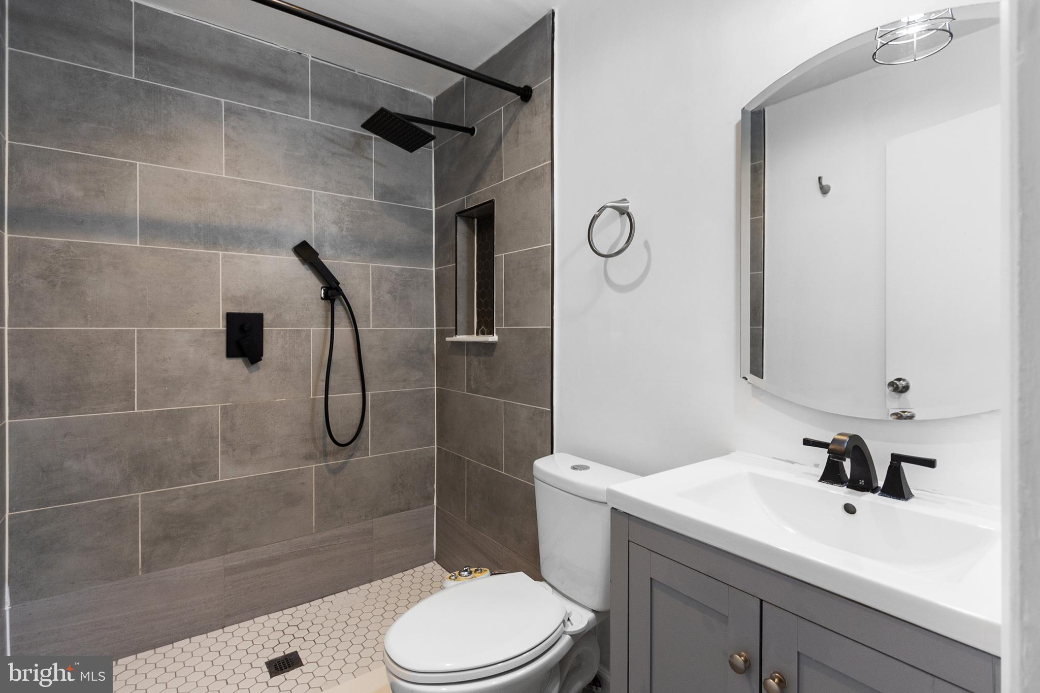 VILLAGE OF OWEN BROWN - Residential