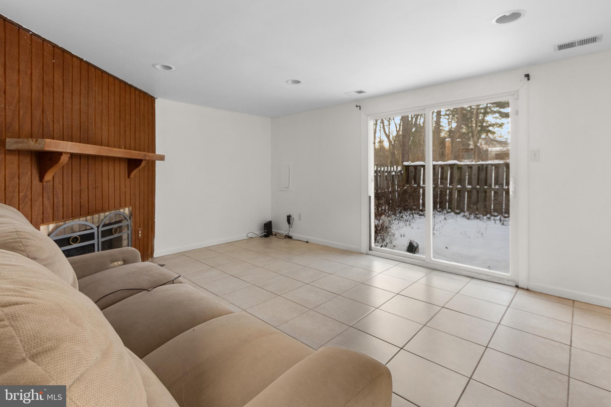 VILLAGE OF OWEN BROWN - Residential