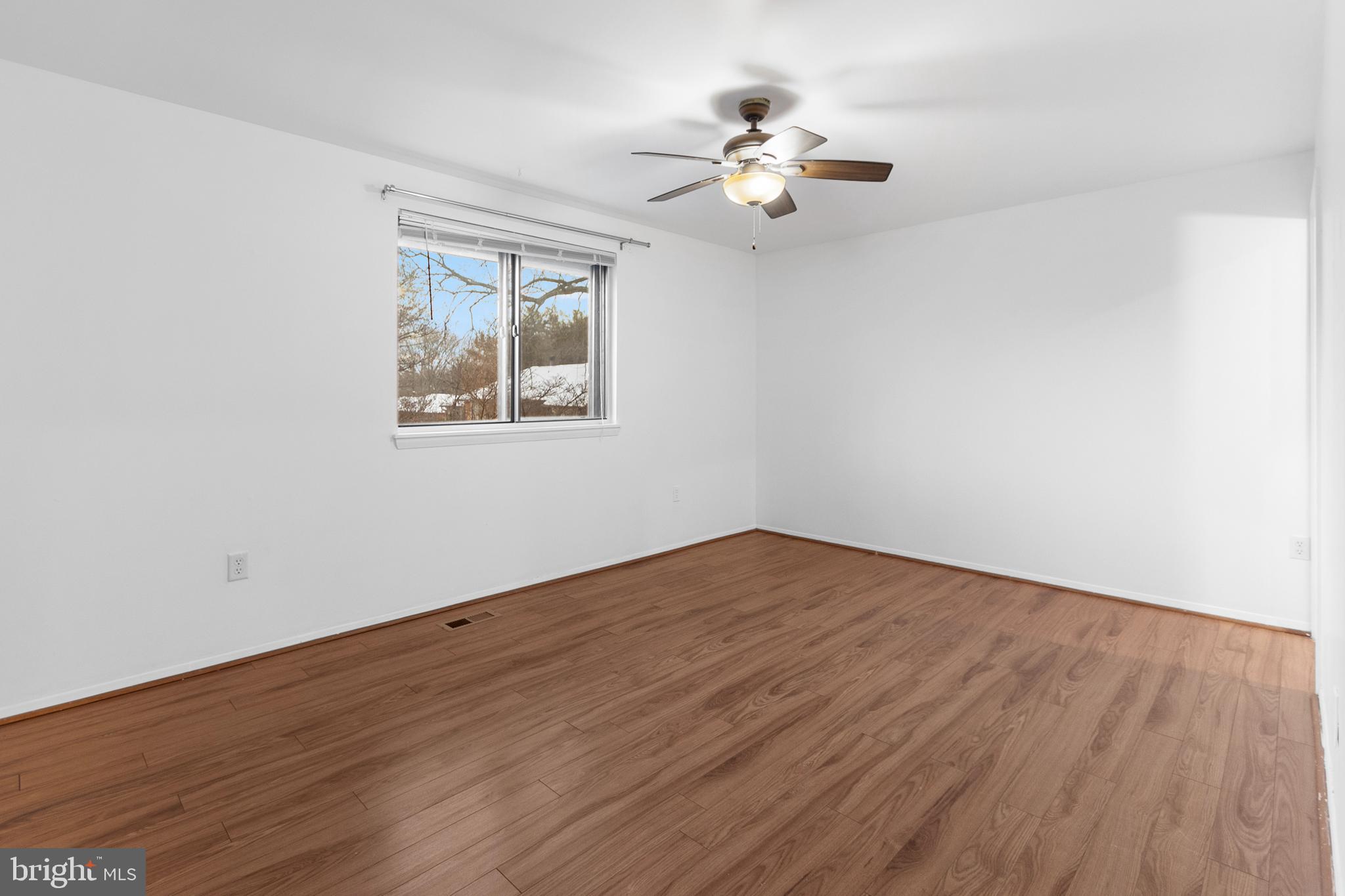 VILLAGE OF OWEN BROWN - Residential