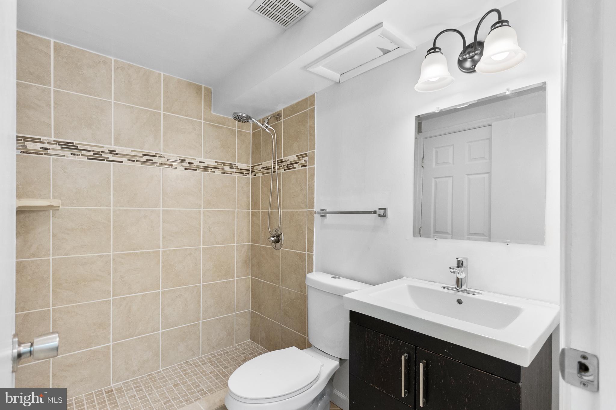 VILLAGE OF OWEN BROWN - Residential