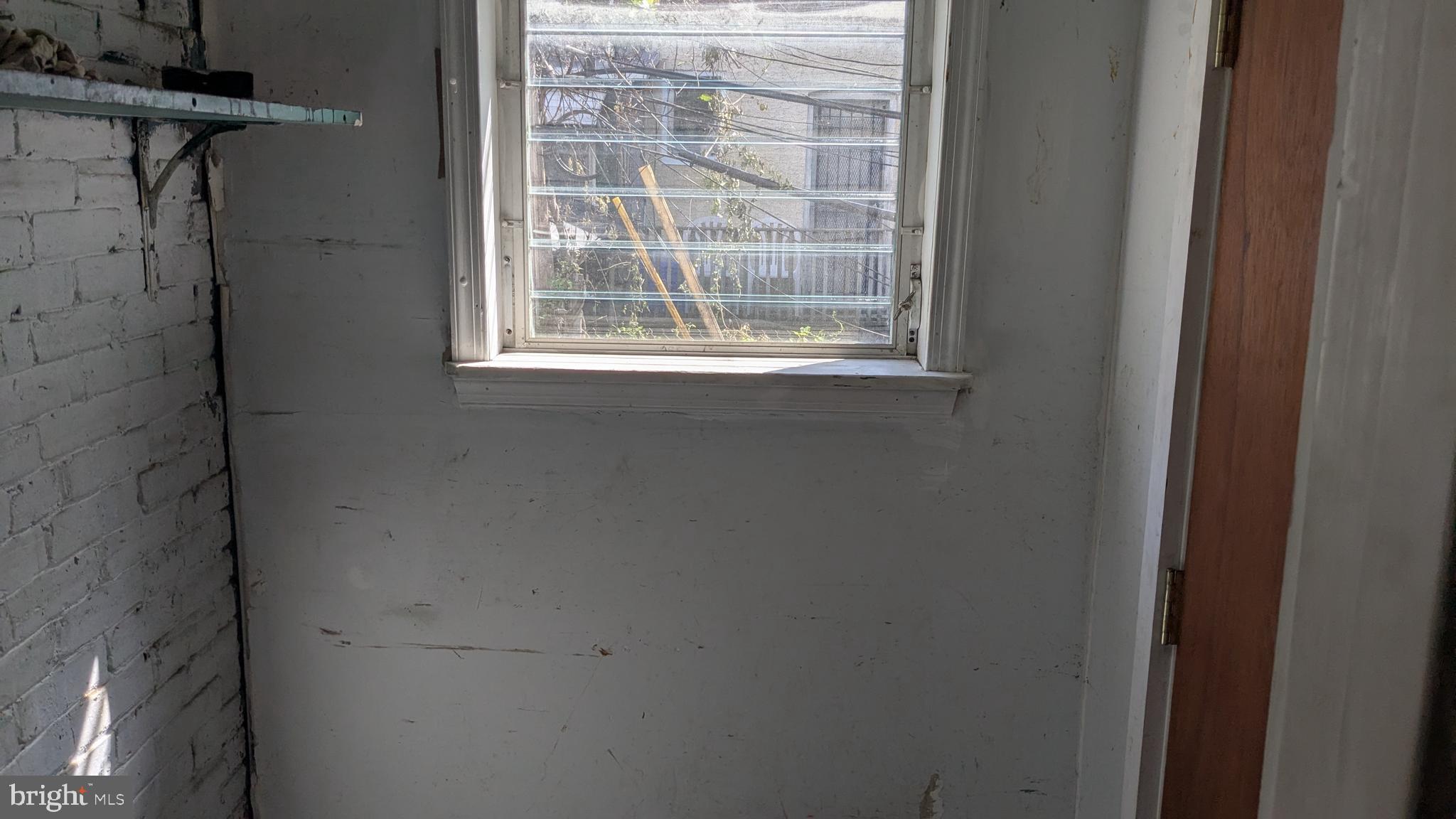 PHILADELPHIA (WEST) - Residential