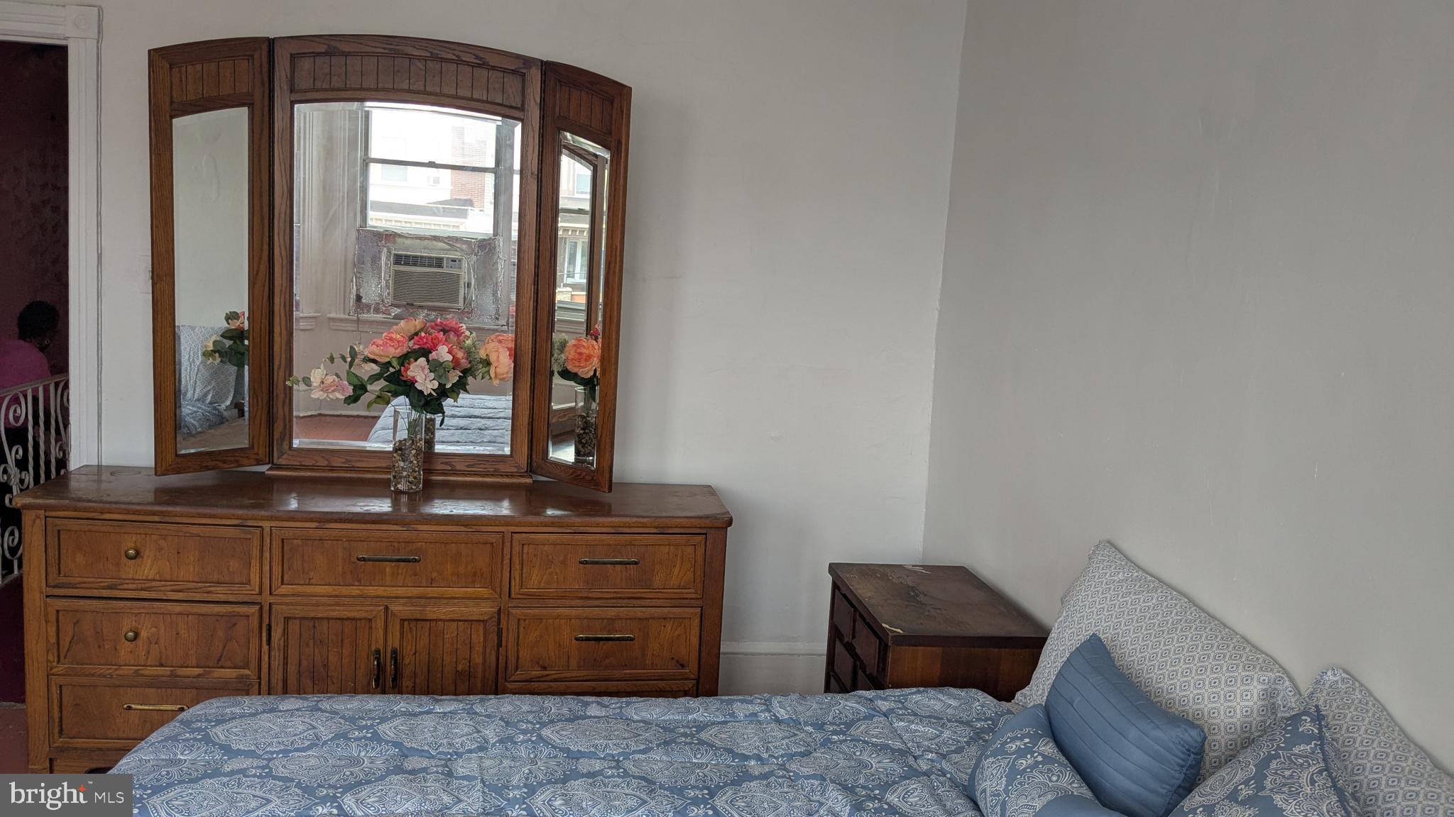 PHILADELPHIA (WEST) - Residential