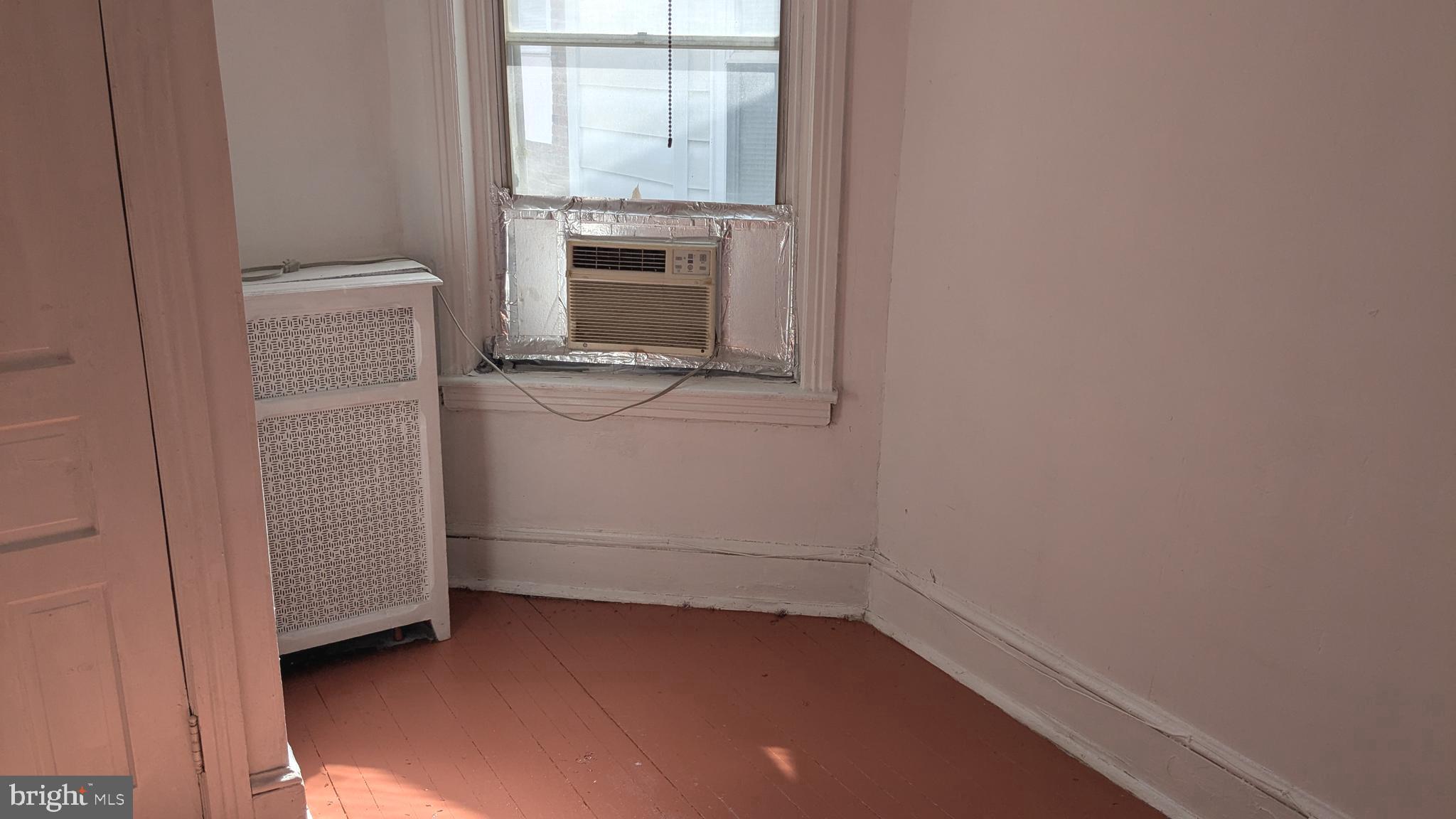 PHILADELPHIA (WEST) - Residential