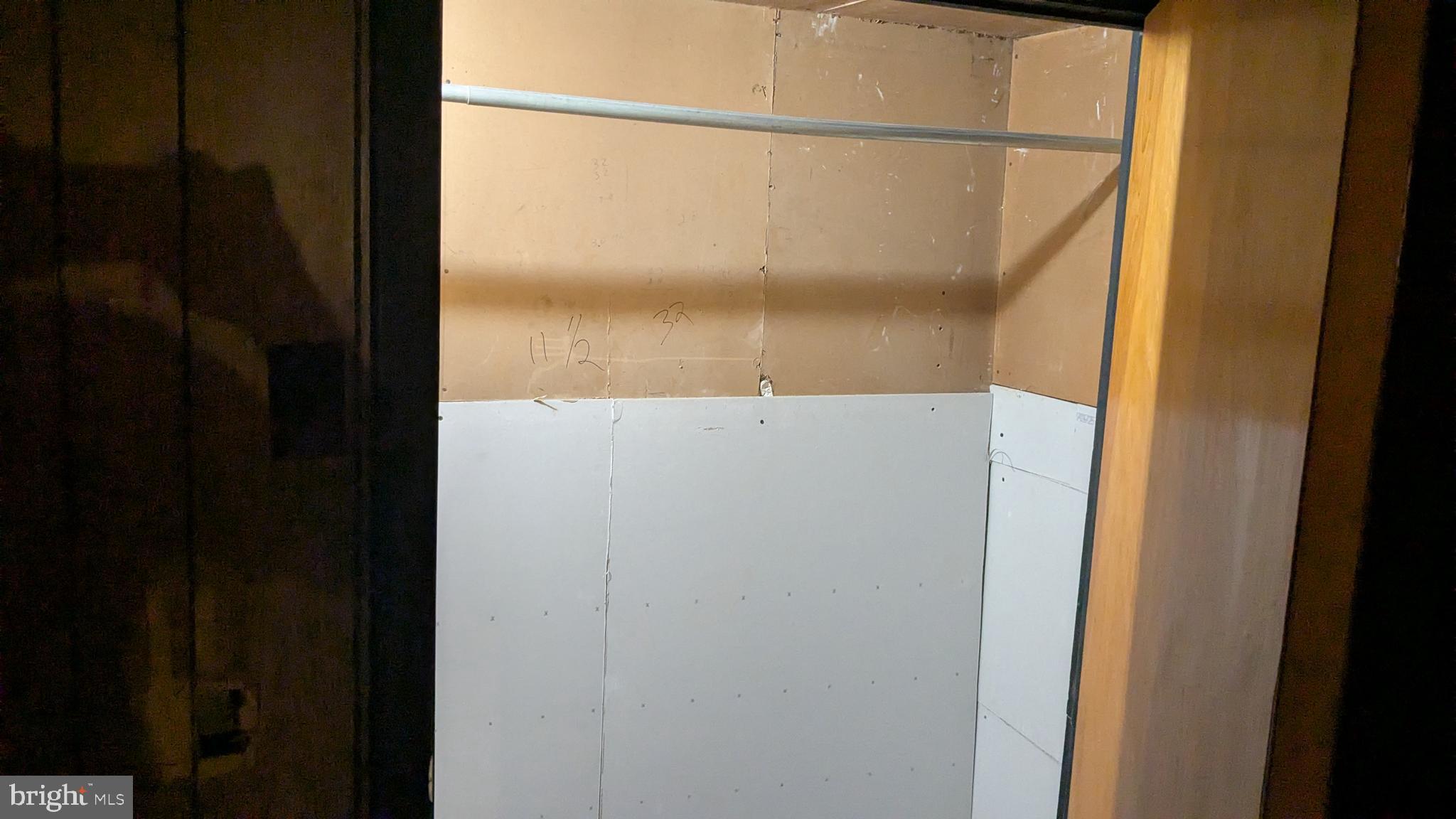 PHILADELPHIA (WEST) - Residential