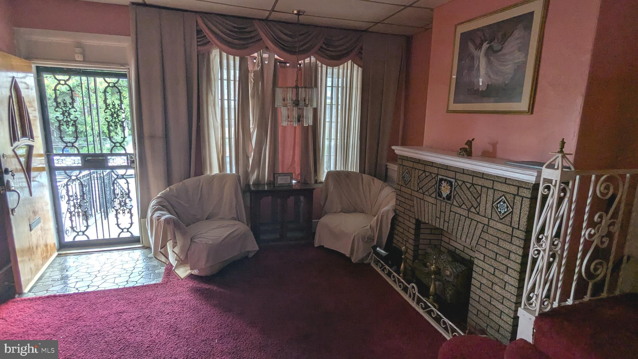 PHILADELPHIA (WEST) - Residential