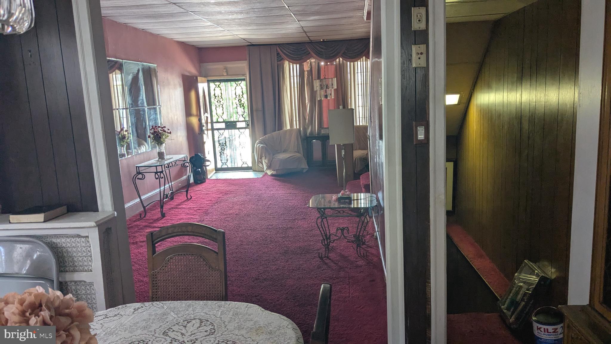 PHILADELPHIA (WEST) - Residential