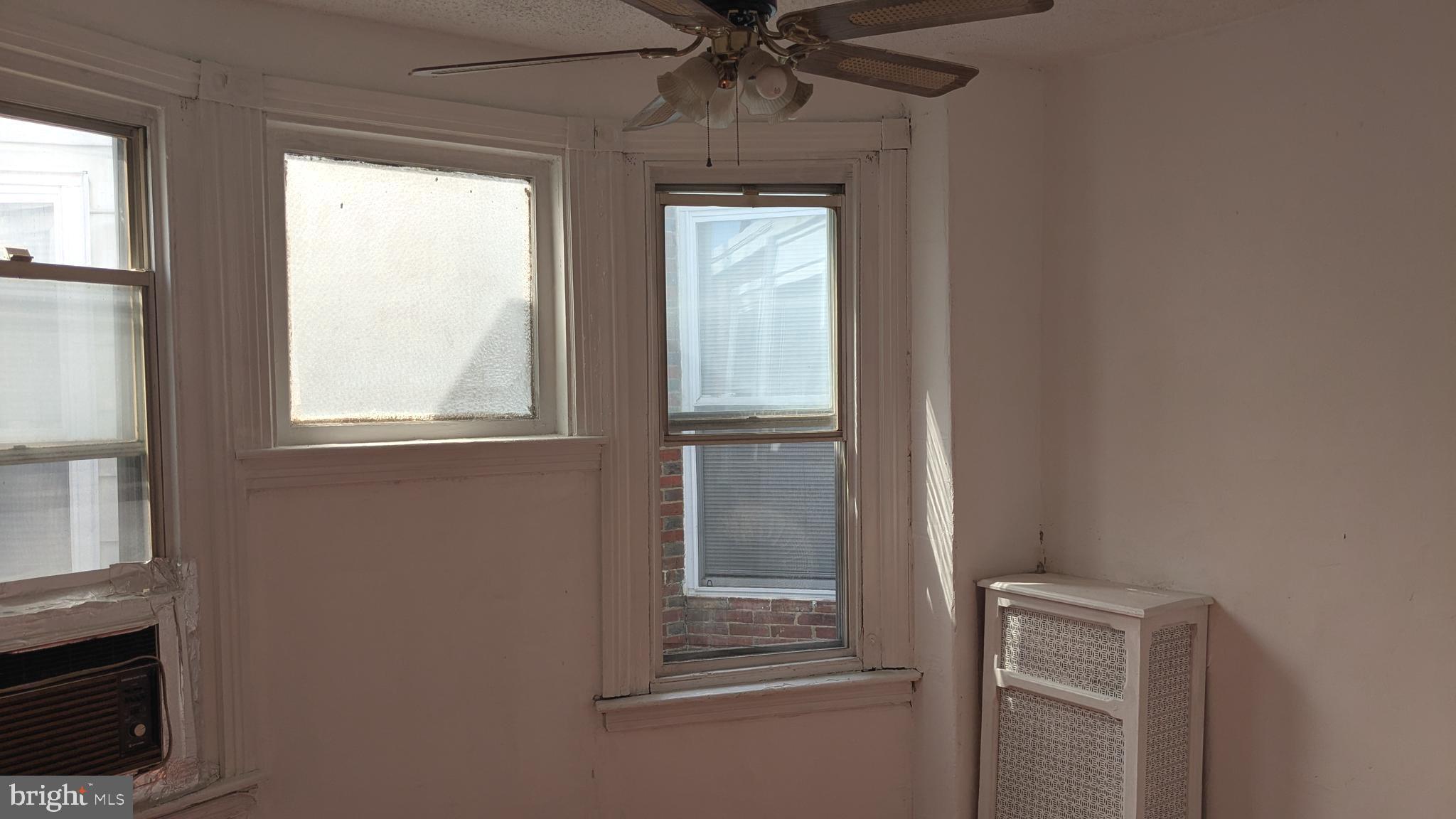 PHILADELPHIA (WEST) - Residential