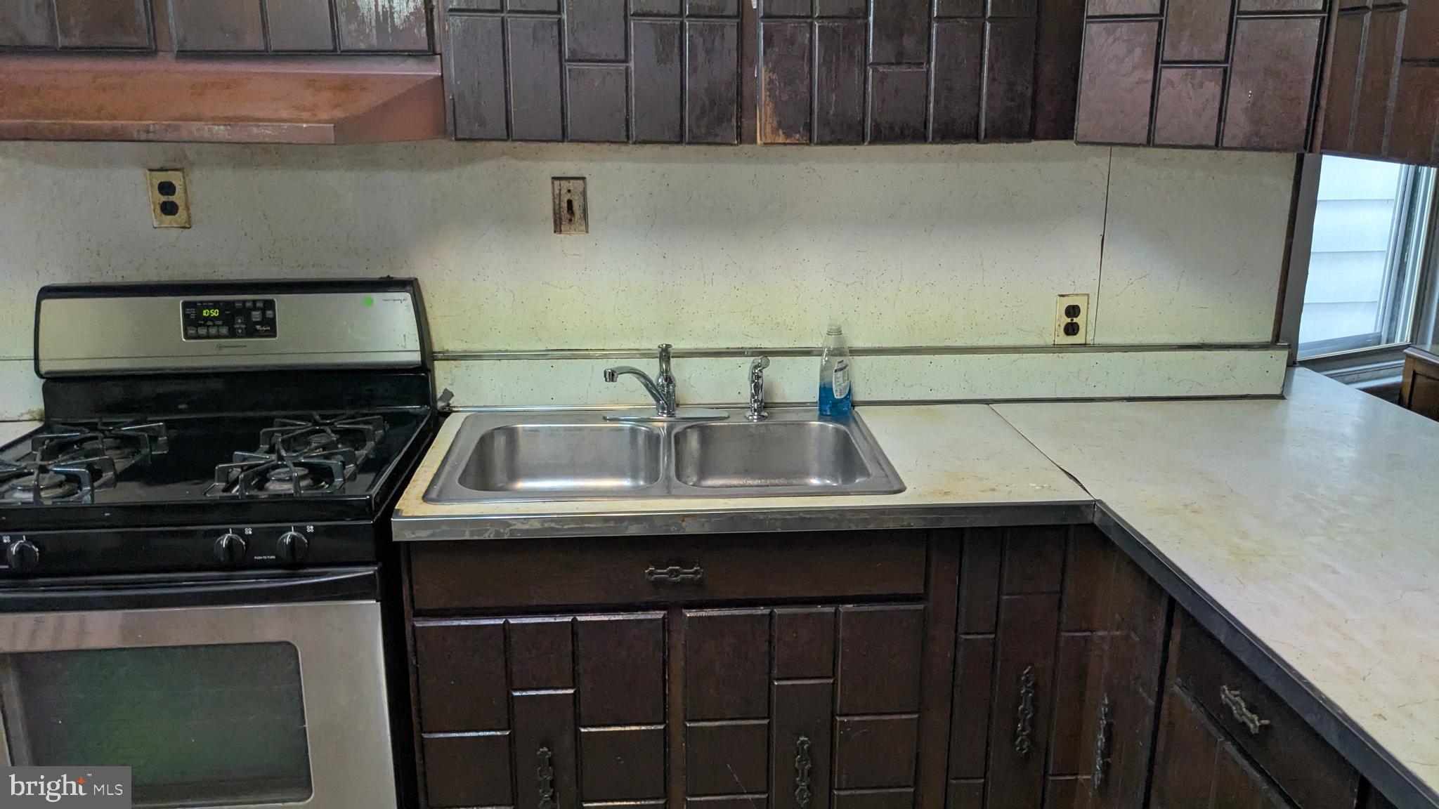 PHILADELPHIA (WEST) - Residential