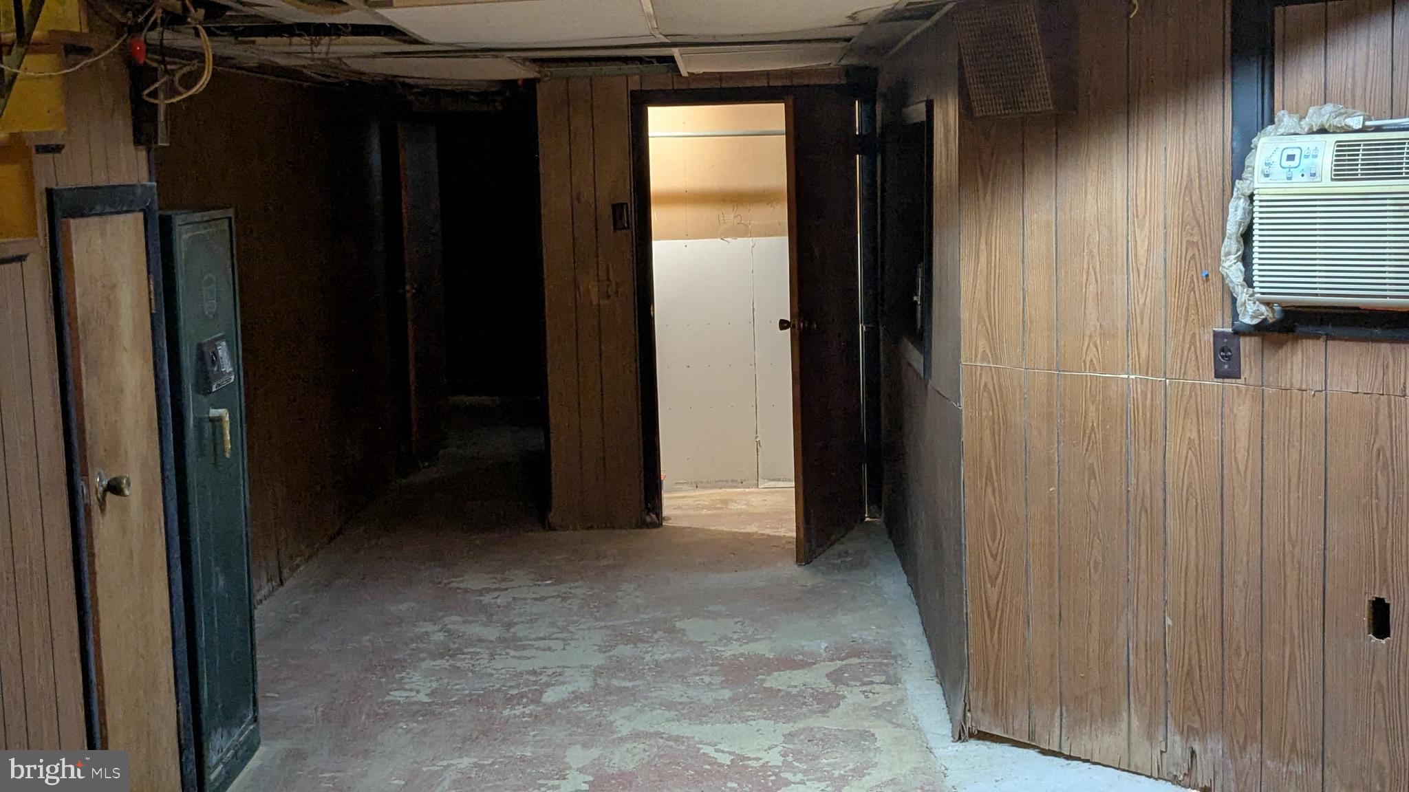 PHILADELPHIA (WEST) - Residential