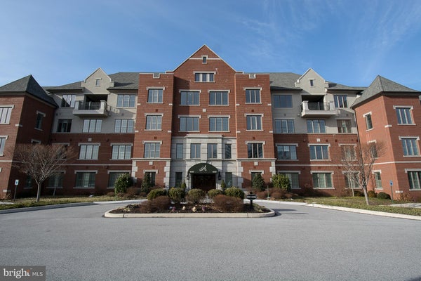 4203 PARKVIEW DR, HAVERFORD, PA 19041 - Image 91fdca2aa94ac3d43373af1c22e8656b/3139636113