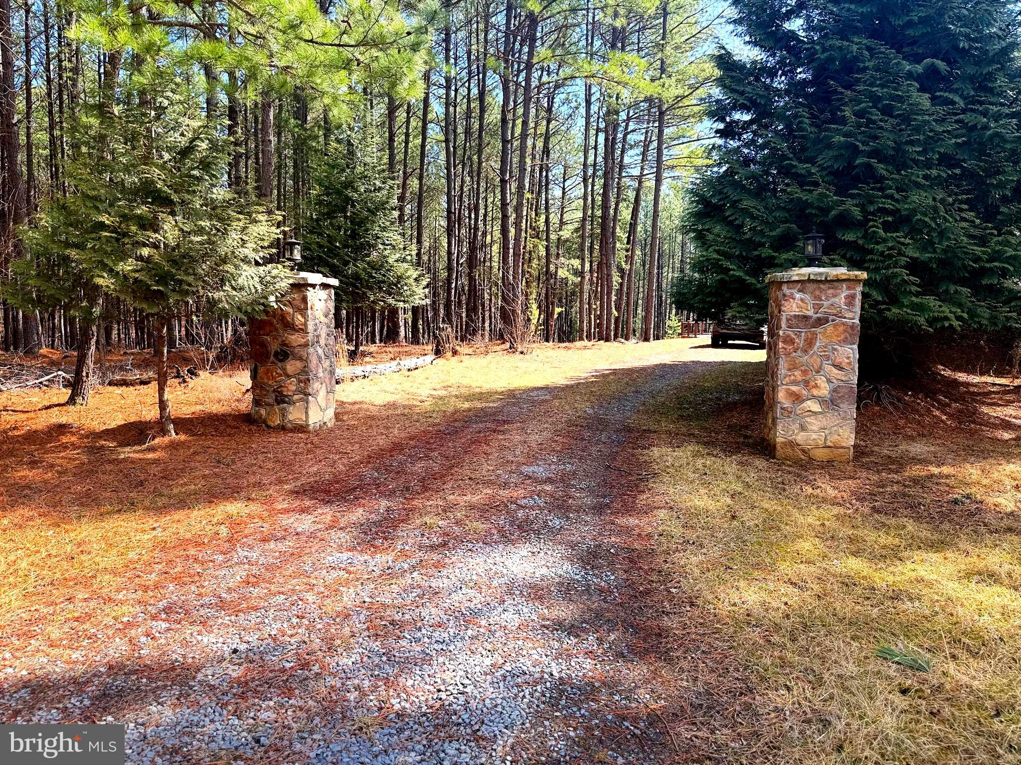 BLUFFS OF THE POTOMAC - Residential