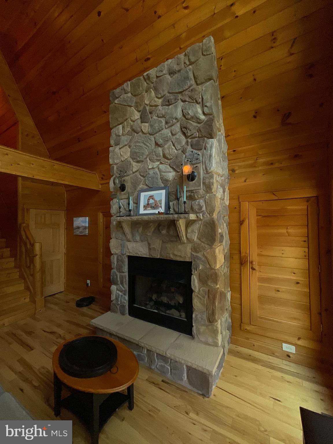 BLUFFS OF THE POTOMAC - Residential