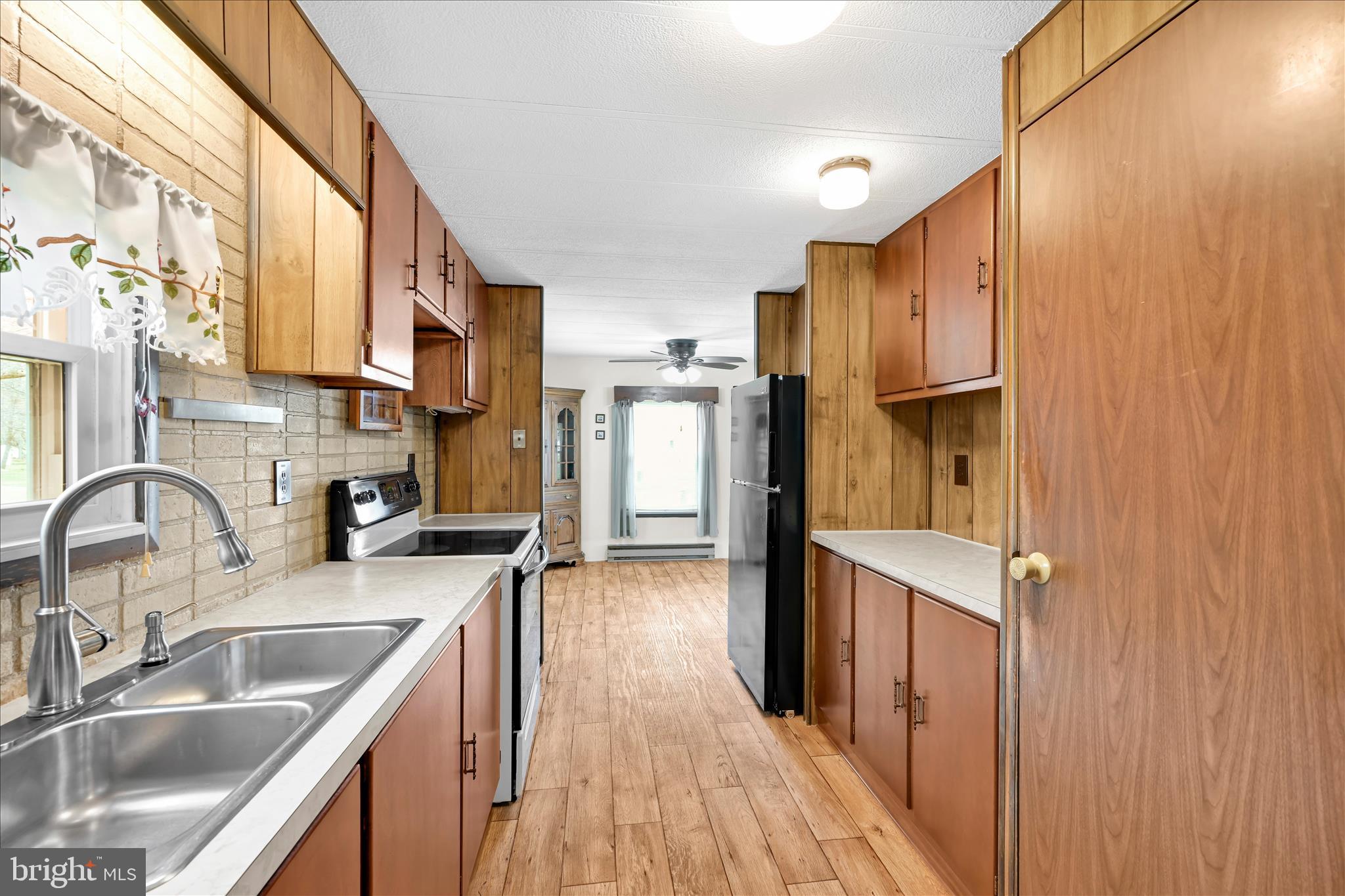 COUNTRYSIDE PARK - Residential