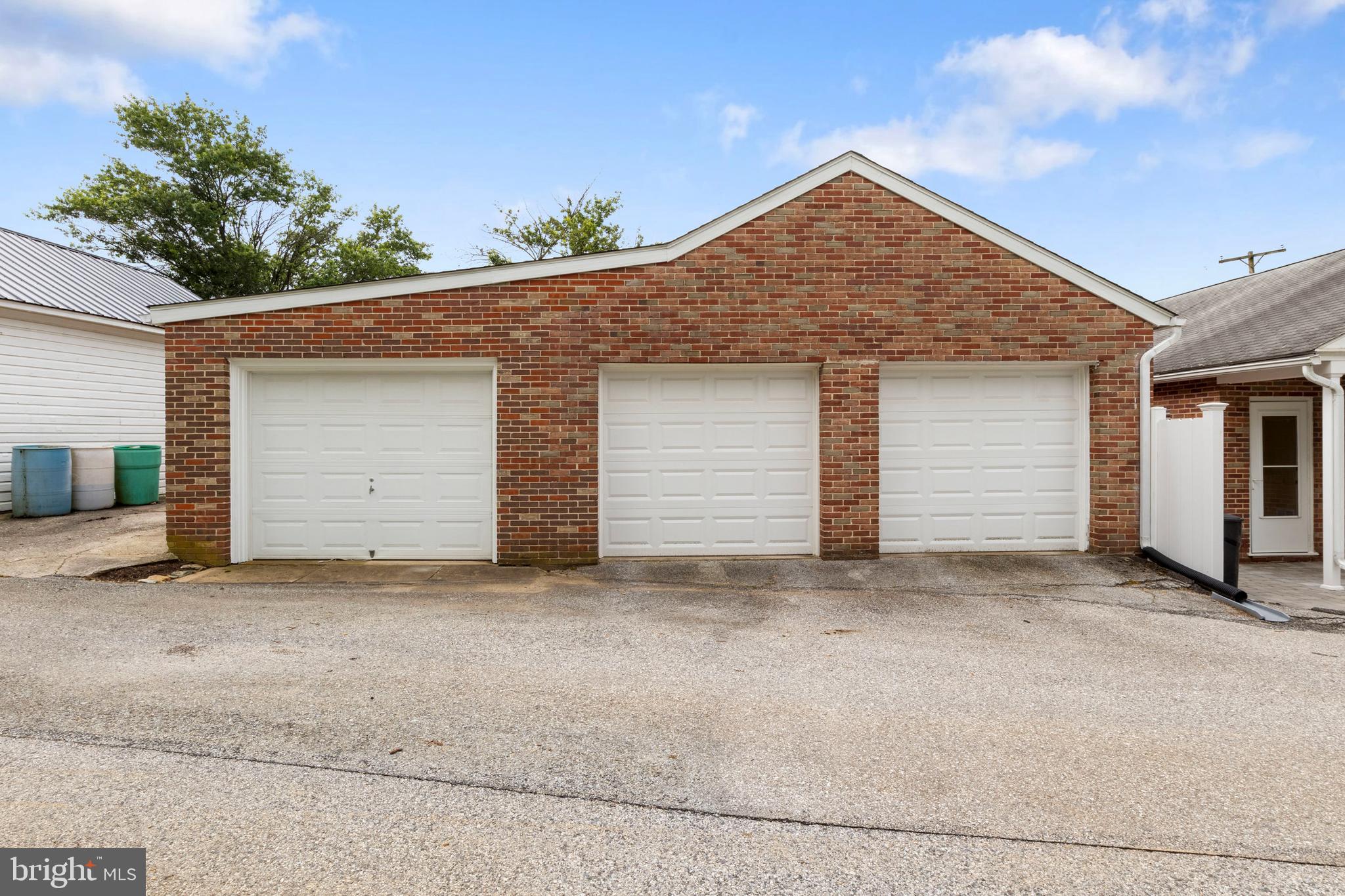 33 N CAMP STREET