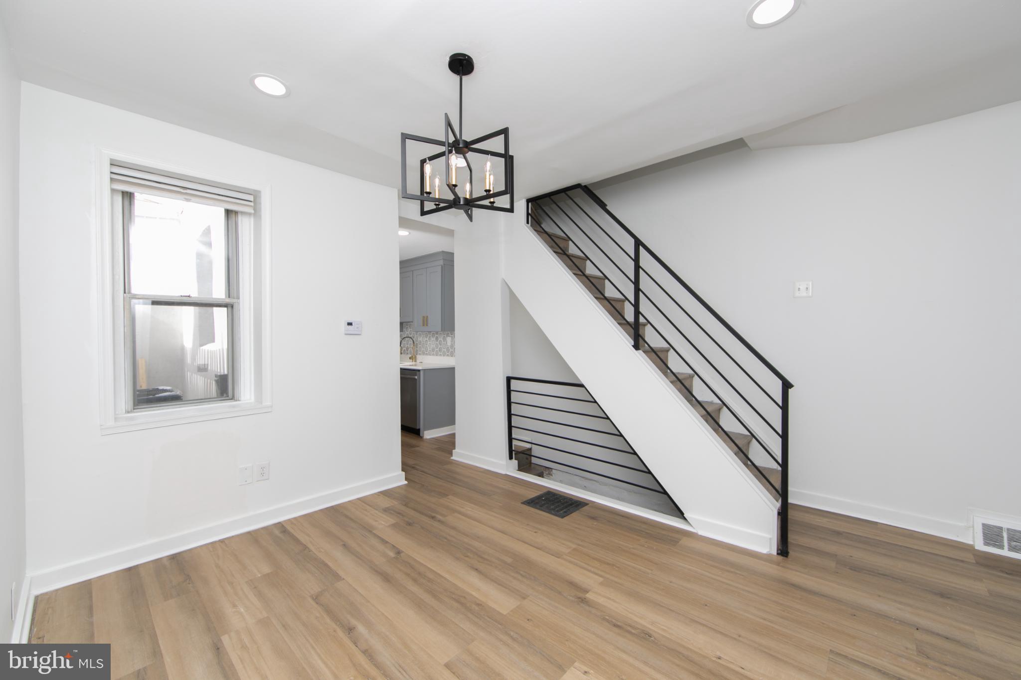 OLDE KENSINGTON - Residential