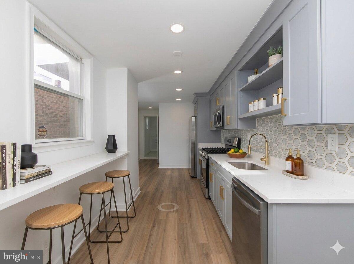 OLDE KENSINGTON - Residential