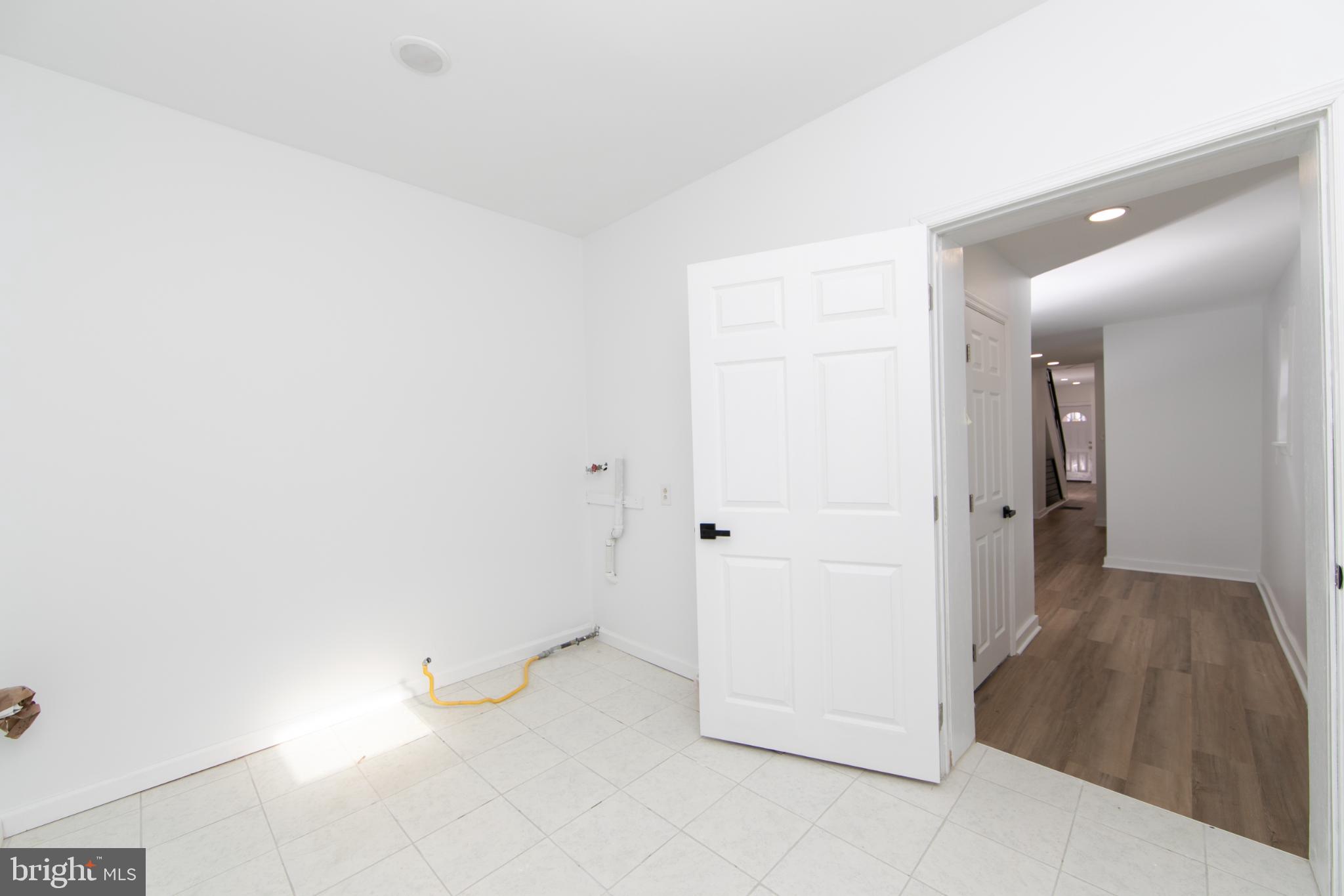 OLDE KENSINGTON - Residential