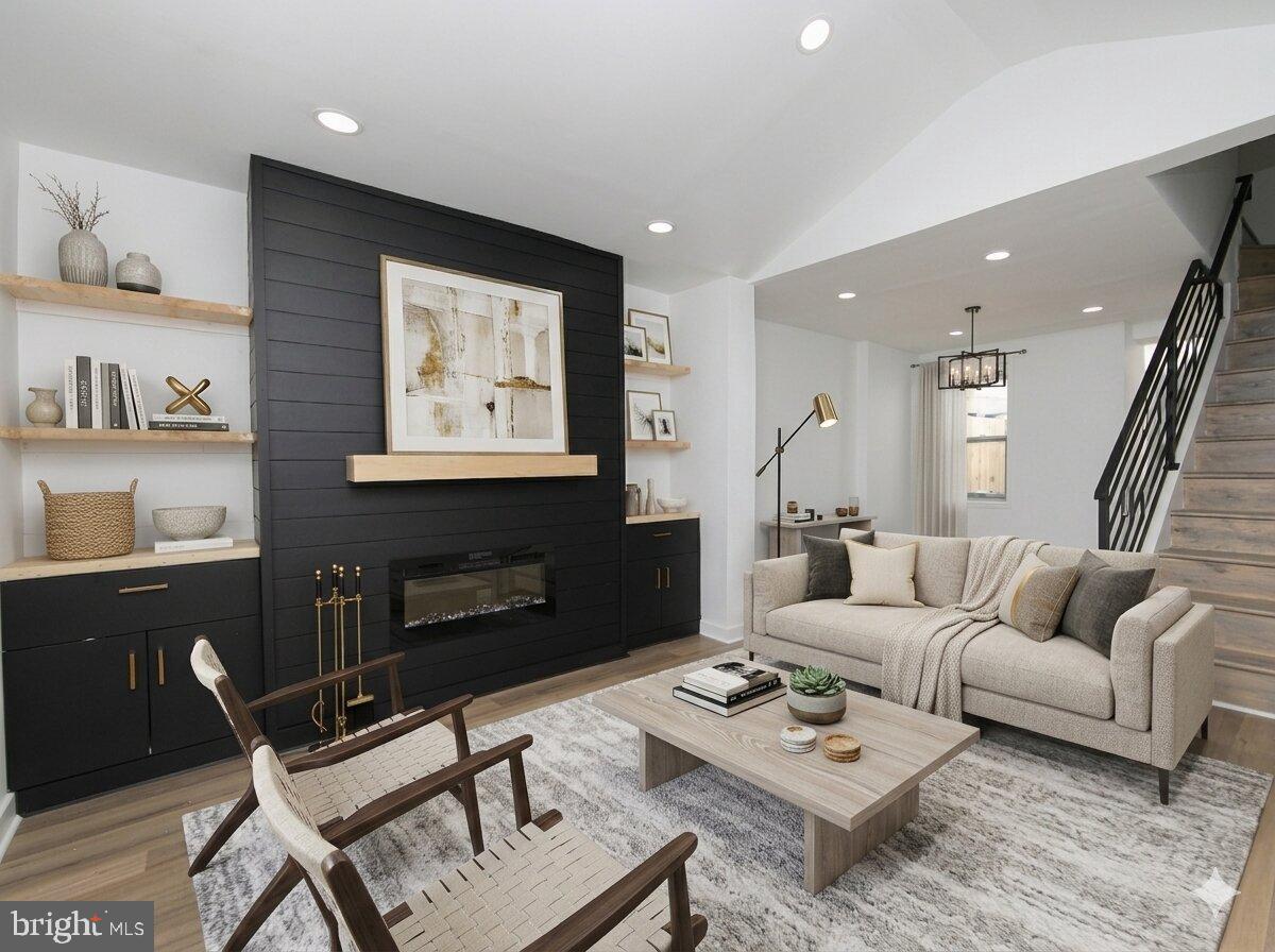 OLDE KENSINGTON - Residential