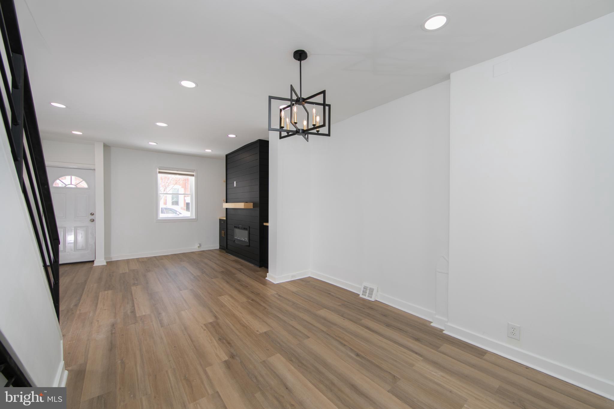 OLDE KENSINGTON - Residential