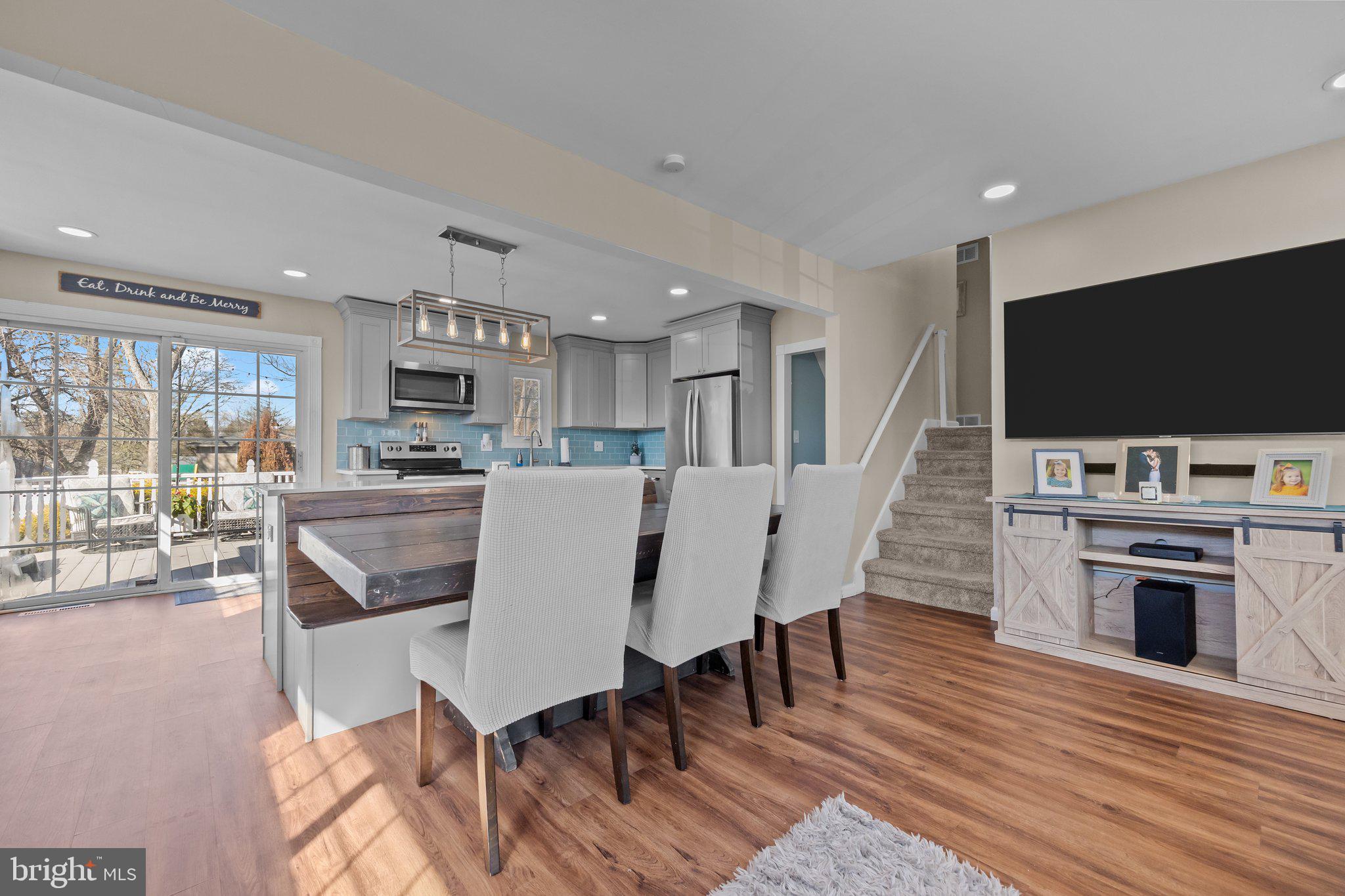 9 MAPLEBROOK COURT