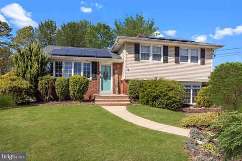 9 MAPLEBROOK COURT CHERRY HILL NJ 08034