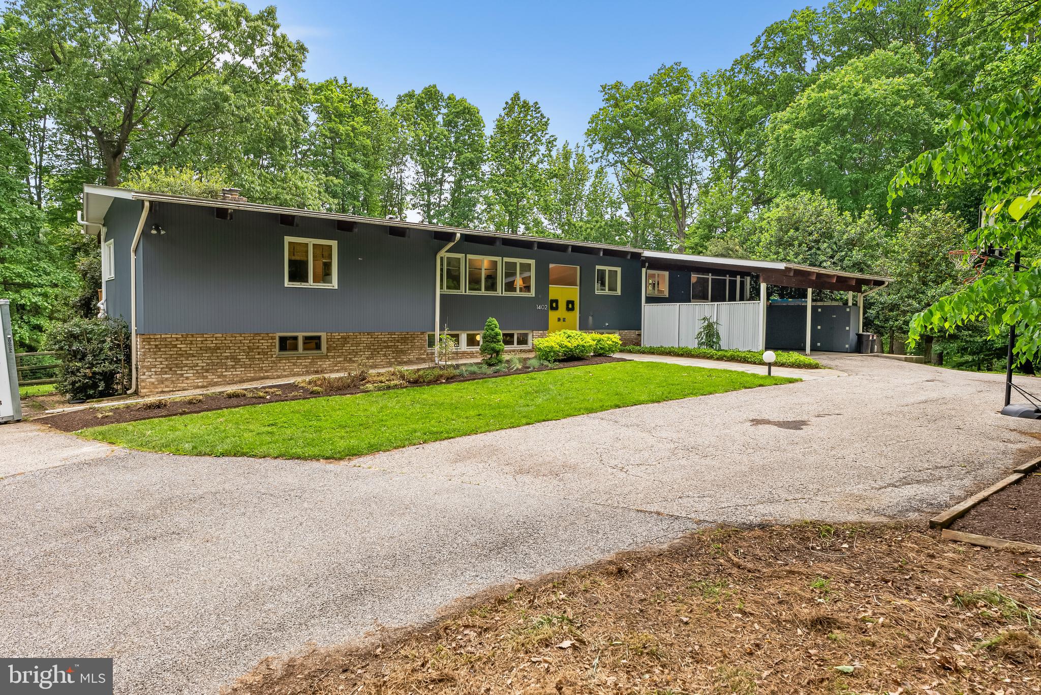 1402 ELLENGLEN ROAD