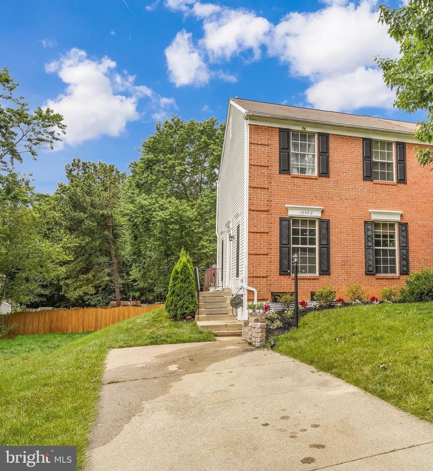 Are you looking for a Beautifully Updated home? Looking to live in a Lake Community? Come check out this adorable duplex located on quiet cul de sac in the popular Montclair neighborhood.  Beautifully updated on all 3 levels! Montclair is one of a kind! With Lake Montclair, you will have access to three beaches, boating, rafting, canoeing, and more. There are events held throughout the community all year long, such as parties on the beach, community yard sales, and activities for people of all ages. There are walking trails and parks to enjoy. The Country Club offers a pool and golf memberships and tennis courts - indoor AND outdoor! Montclair Library and shopping is right about the corner. With 3 bedrooms and 2 full baths this one wont last long! Kitchen is open to the family room and dining area creating a spacious main level open floor plan. Gorgeous granite countertops and all stainless appliances! Walk out from the dining room through the sliding glass door on to the brand new deck area! This home has newer floors, newer updated stairs, and freshly painted! Check out that bonus room in the basement that could be used for a bedroom with full en-suite or a separate office space! Accepting online applications - Call/text agent for link.