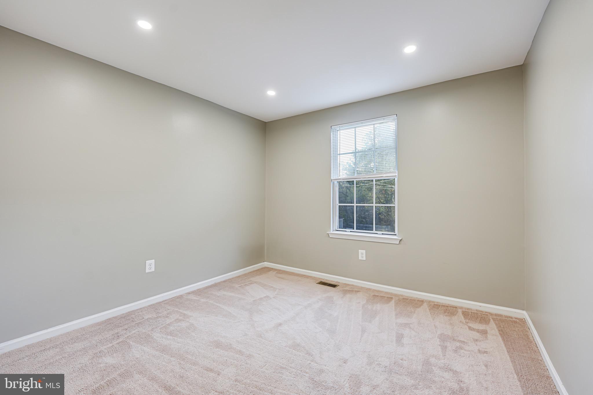 MONTCLAIR ST3 - Residential Lease