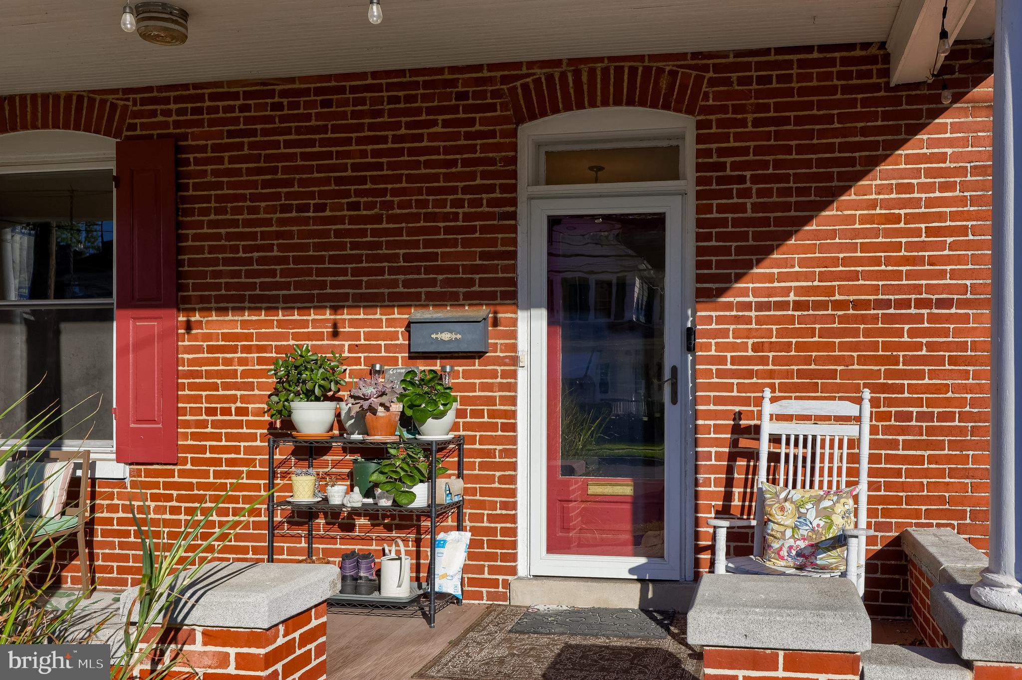 47 E COLLEGE AVENUE