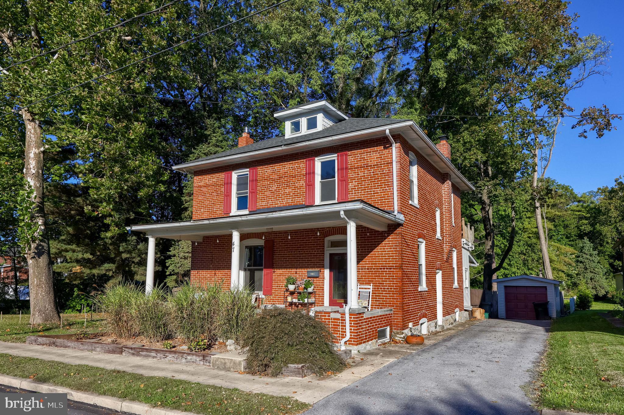 47 E COLLEGE AVENUE