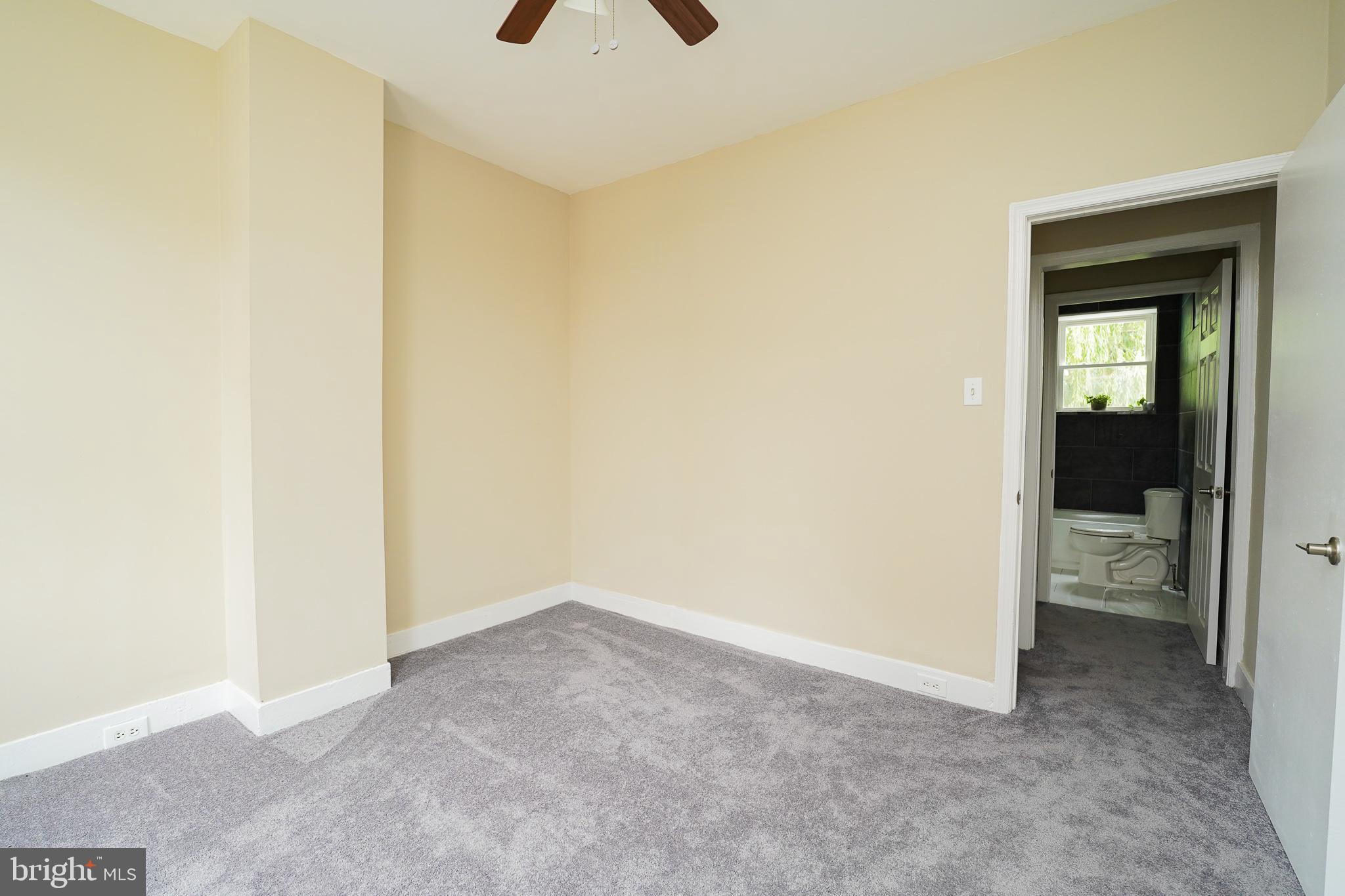 EAST KENSINGTON - Residential