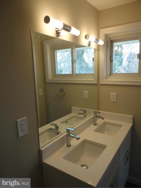 ROSECROFT PARK - Residential