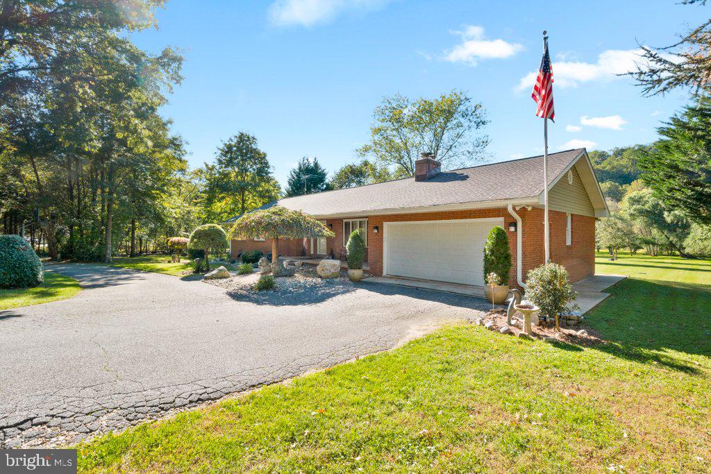 BONAPARTE ESTATES - Residential