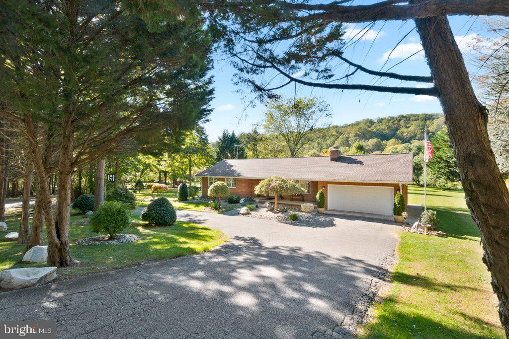 BONAPARTE ESTATES - Residential