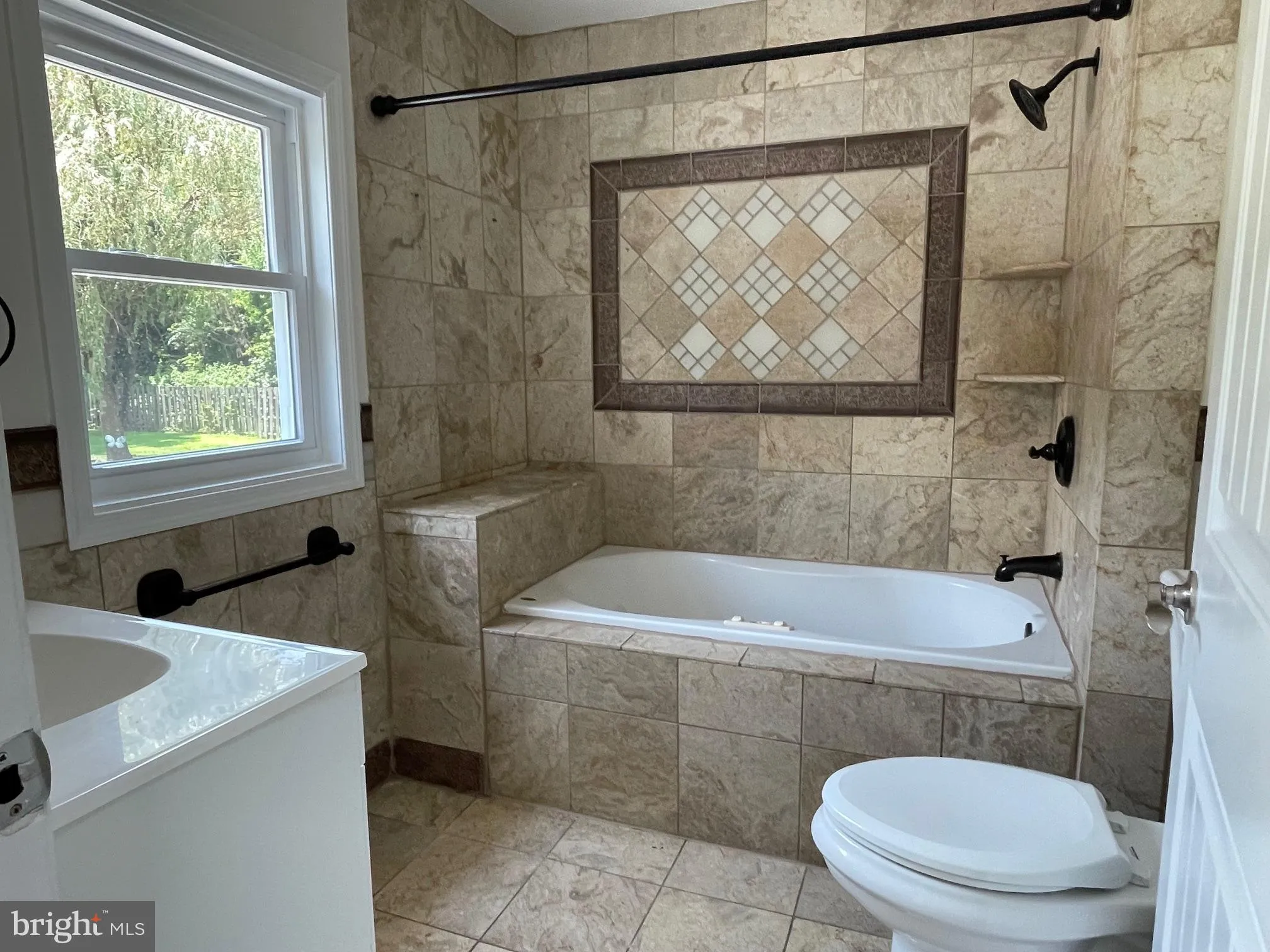 Blackwood, New Jersey 08012, United States, 3 Bedrooms Bedrooms, ,3 BathroomsBathrooms,Residential,Active,178942